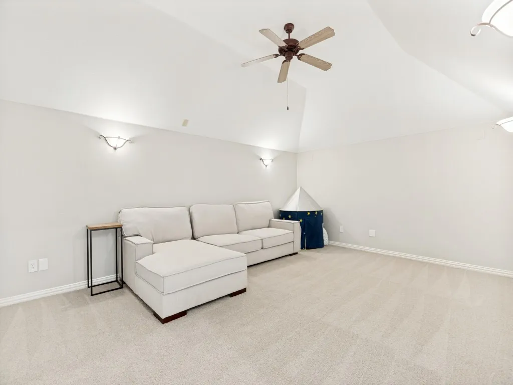 Single Family Residence For Sale in Collin County , 1001 Thornapple Drive, Mc Kinney, Texas 75071, 4 Bedroom, 4 Bathroom, 3 Garage spaces, 3,500 Sqft, built in 2005, mls#21300115, Real Estate Agent in Mc Kinney, Homes For Sale in Collin county, Homes For Sale in Mc Kinney, Realtor in Mc Kinney Texas, Real Estate Brokerage Independent Realty Texas, Luminita Cordes Realtor