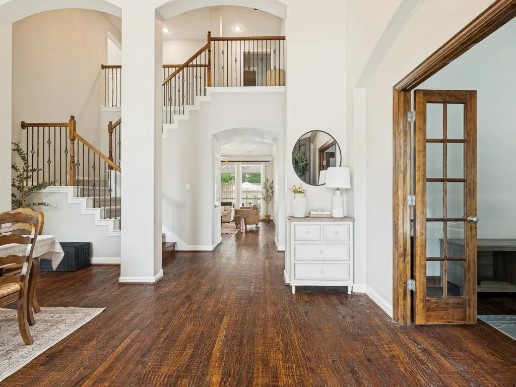 Single Family Residence For Sale in Collin County , 1001 Thornapple Drive, Mc Kinney, Texas 75071, 4 Bedroom, 4 Bathroom, 3 Garage spaces, 3,500 Sqft, built in 2005, mls#21300115, Real Estate Agent in Mc Kinney, Homes For Sale in Collin county, Homes For Sale in Mc Kinney, Realtor in Mc Kinney Texas, Real Estate Brokerage Independent Realty Texas, Luminita Cordes Realtor