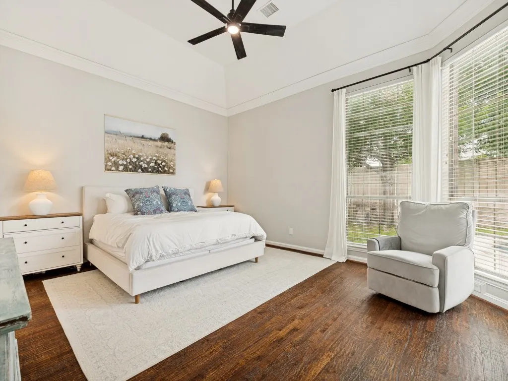 Single Family Residence For Sale in Collin County , 1001 Thornapple Drive, Mc Kinney, Texas 75071, 4 Bedroom, 4 Bathroom, 3 Garage spaces, 3,500 Sqft, built in 2005, mls#21300115, Real Estate Agent in Mc Kinney, Homes For Sale in Collin county, Homes For Sale in Mc Kinney, Realtor in Mc Kinney Texas, Real Estate Brokerage Independent Realty Texas, Luminita Cordes Realtor