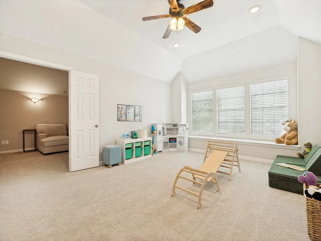 Single Family Residence For Sale in Collin County , 1001 Thornapple Drive, Mc Kinney, Texas 75071, 4 Bedroom, 4 Bathroom, 3 Garage spaces, 3,500 Sqft, built in 2005, mls#21300115, Real Estate Agent in Mc Kinney, Homes For Sale in Collin county, Homes For Sale in Mc Kinney, Realtor in Mc Kinney Texas, Real Estate Brokerage Independent Realty Texas, Luminita Cordes Realtor