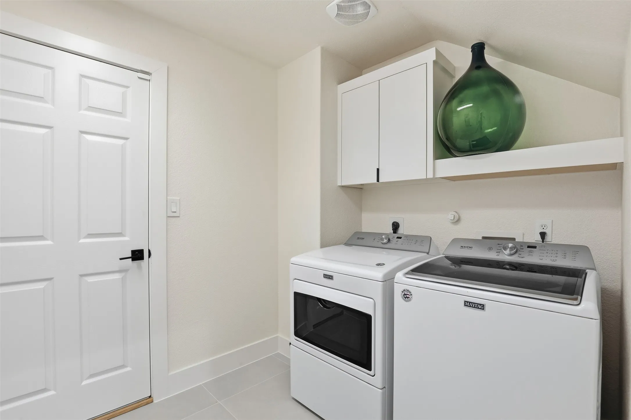 Single Family Residence For Rent in Collin County , 12173 BETHEL Drive, Frisco, Texas 75033, 4 Bedrooms, 3 Bathrooms, 2 Garage spaces, 2,919 Sqft, built in 2006, Price $5,500, mls#21300294, Real Estate Agent in Frisco, Homes For Rent in Collin county, Homes For Rent in Frisco, Realtor in Frisco Texas, Real Estate Brokerage Independent Realty Texas, Luminita Cordes Realtor