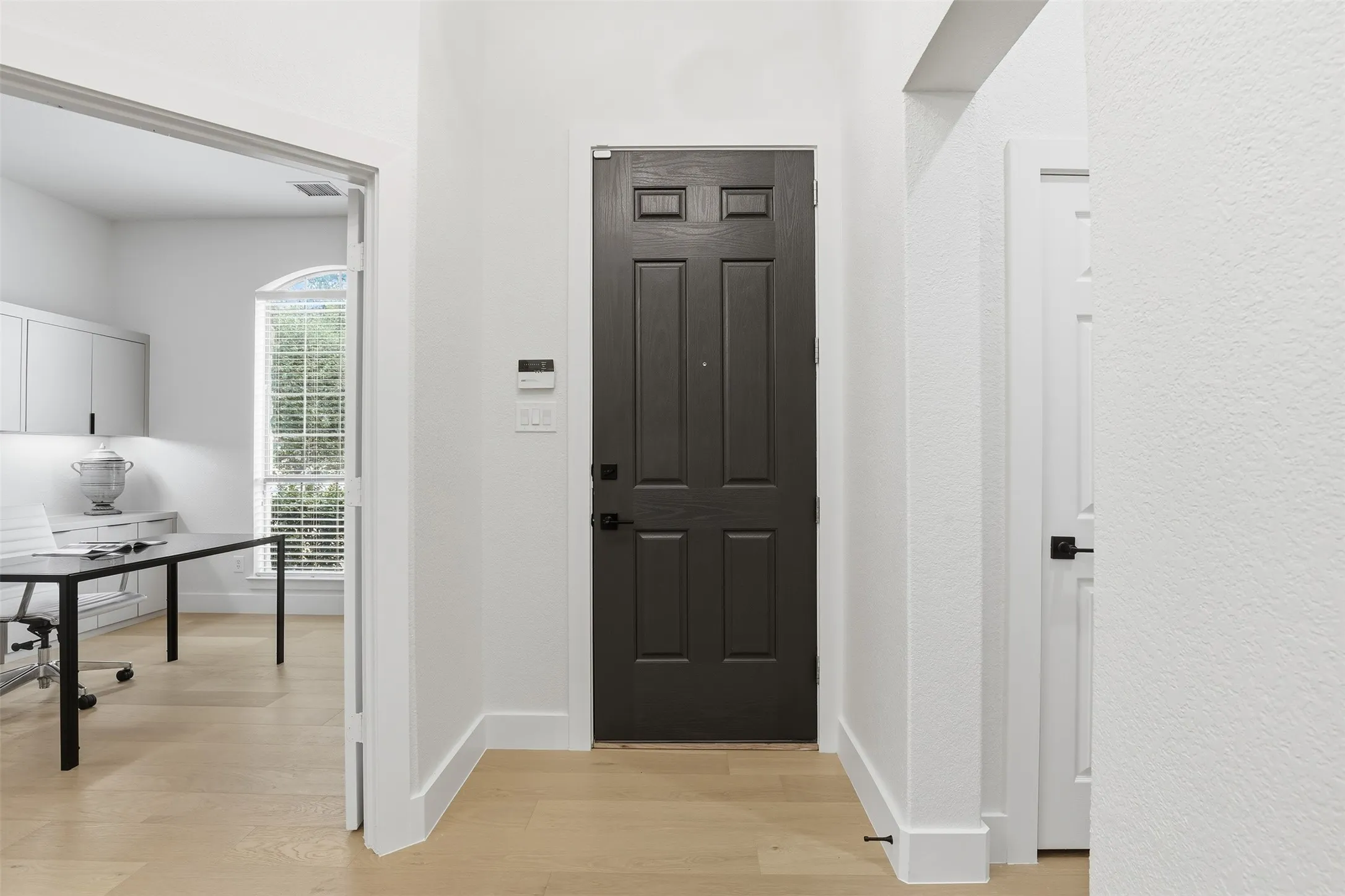 Single Family Residence For Rent in Collin County , 12173 BETHEL Drive, Frisco, Texas 75033, 4 Bedrooms, 3 Bathrooms, 2 Garage spaces, 2,919 Sqft, built in 2006, Price $5,500, mls#21300294, Real Estate Agent in Frisco, Homes For Rent in Collin county, Homes For Rent in Frisco, Realtor in Frisco Texas, Real Estate Brokerage Independent Realty Texas, Luminita Cordes Realtor