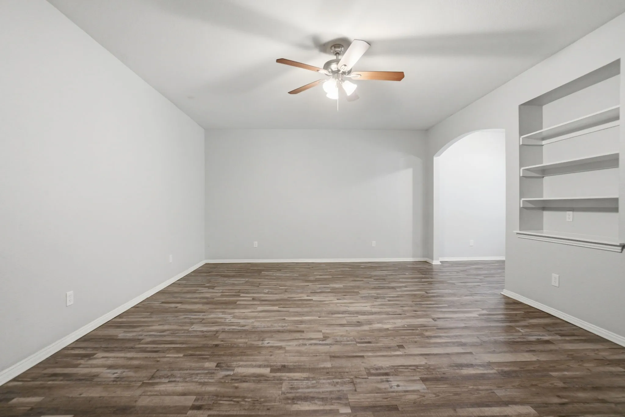 Townhouse For Sale in Dallas County , 202 Creek Cove Drive, Dallas, Texas 75217, 3 Bedroom, 3 Bathroom, 2 Garage spaces, 1,347 Sqft, built in 2006, mls#21299312, Real Estate Agent in Dallas, Homes For Sale in Dallas county, Homes For Sale in Dallas, Realtor in Dallas Texas, Real Estate Brokerage Independent Realty Texas, Luminita Cordes Realtor