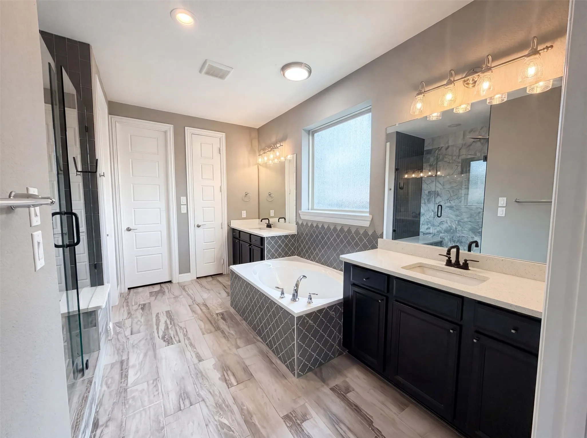 Single Family Residence For Sale in Dallas County , 7221 Durand Drive, Irving, Texas 75063, 6 Bedroom, 4 Bathroom, 2 Garage spaces, 5,125 Sqft, built in 2016, mls#21300307, Real Estate Agent in Irving, Homes For Sale in Dallas county, Homes For Sale in Irving, Realtor in Irving Texas, Real Estate Brokerage Independent Realty Texas, Luminita Cordes Realtor