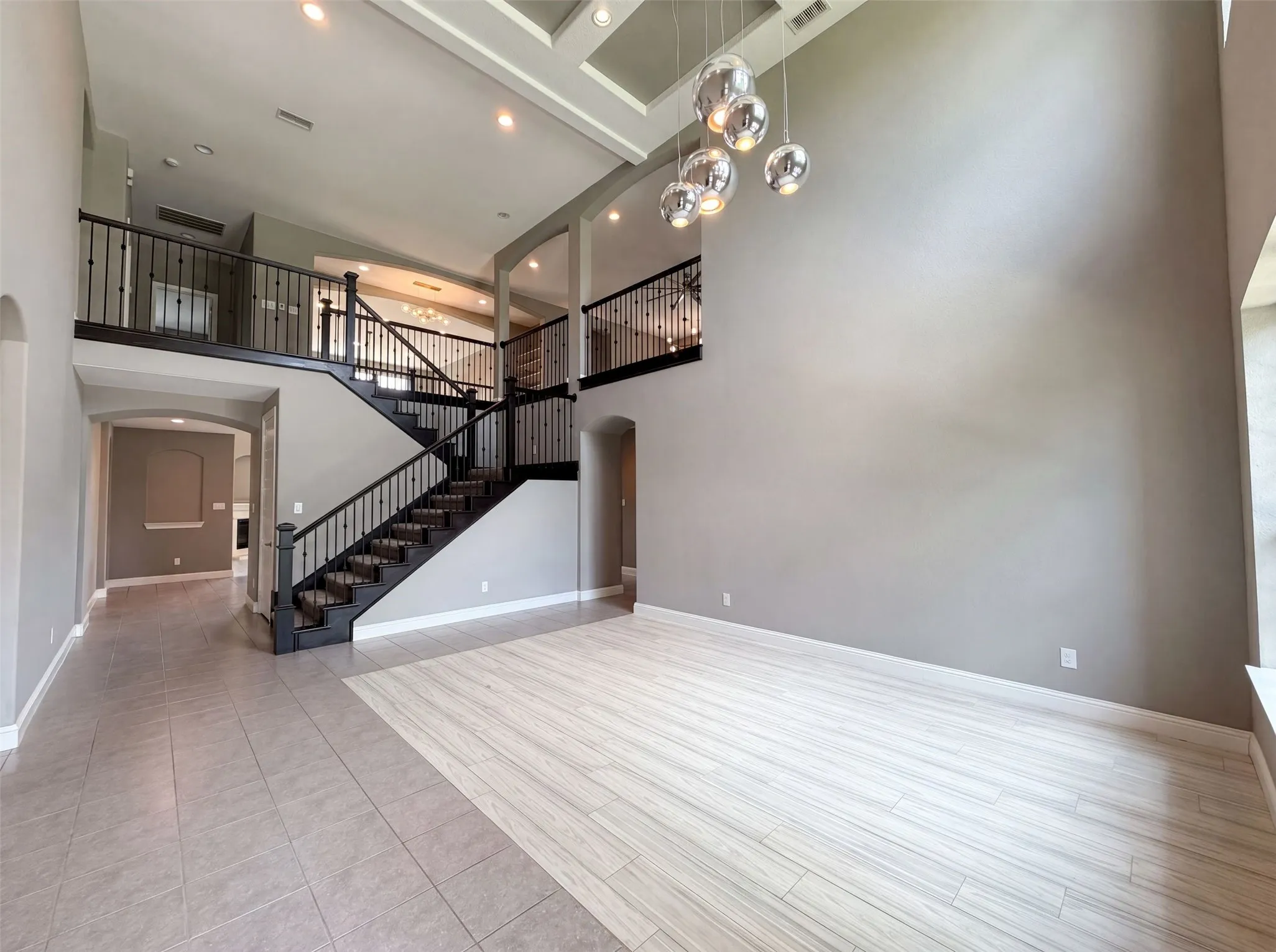 Single Family Residence For Sale in Dallas County , 7221 Durand Drive, Irving, Texas 75063, 6 Bedroom, 4 Bathroom, 2 Garage spaces, 5,125 Sqft, built in 2016, mls#21300307, Real Estate Agent in Irving, Homes For Sale in Dallas county, Homes For Sale in Irving, Realtor in Irving Texas, Real Estate Brokerage Independent Realty Texas, Luminita Cordes Realtor