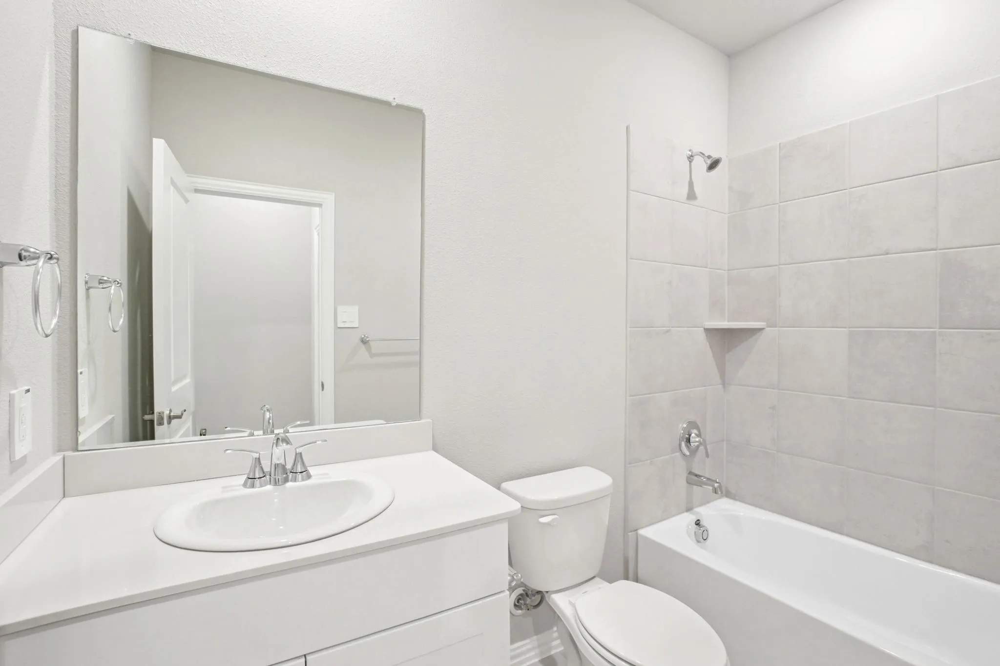 Photo is not of the actual home, but is an inspirational photo of builder’s model home and may depict options, furnishings, and/or decorator features that are not included.