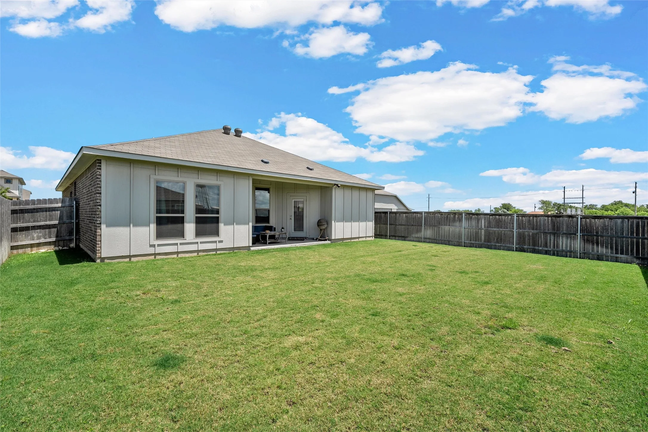 Single Family Residence For Sale in Mc Lennan County , 11100 Solar Street, Waco, Texas 76655, 4 Bedroom, 2 Bathroom, 2 Garage spaces, 1,659 Sqft, built in 2022, mls#21298729, Real Estate Agent in Waco, Homes For Sale in Mc Lennan county, Homes For Sale in Waco, Realtor in Waco Texas, Real Estate Brokerage Independent Realty Texas, Luminita Cordes Realtor