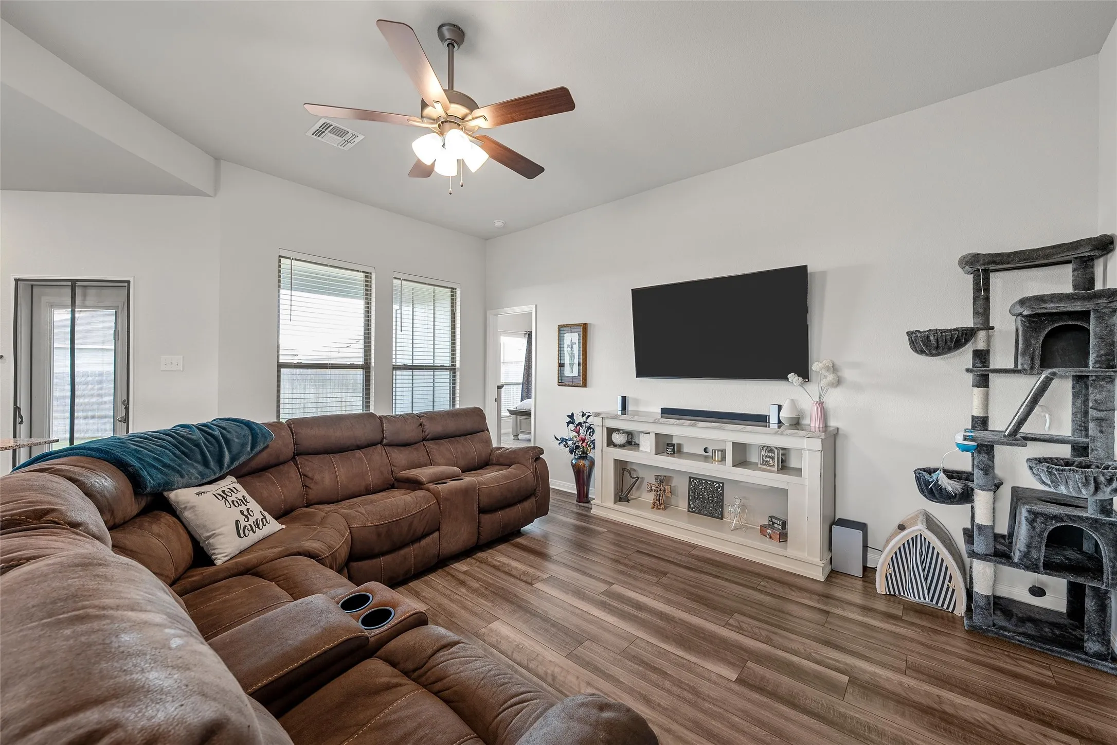 Single Family Residence For Sale in Mc Lennan County , 11100 Solar Street, Waco, Texas 76655, 4 Bedroom, 2 Bathroom, 2 Garage spaces, 1,659 Sqft, built in 2022, mls#21298729, Real Estate Agent in Waco, Homes For Sale in Mc Lennan county, Homes For Sale in Waco, Realtor in Waco Texas, Real Estate Brokerage Independent Realty Texas, Luminita Cordes Realtor