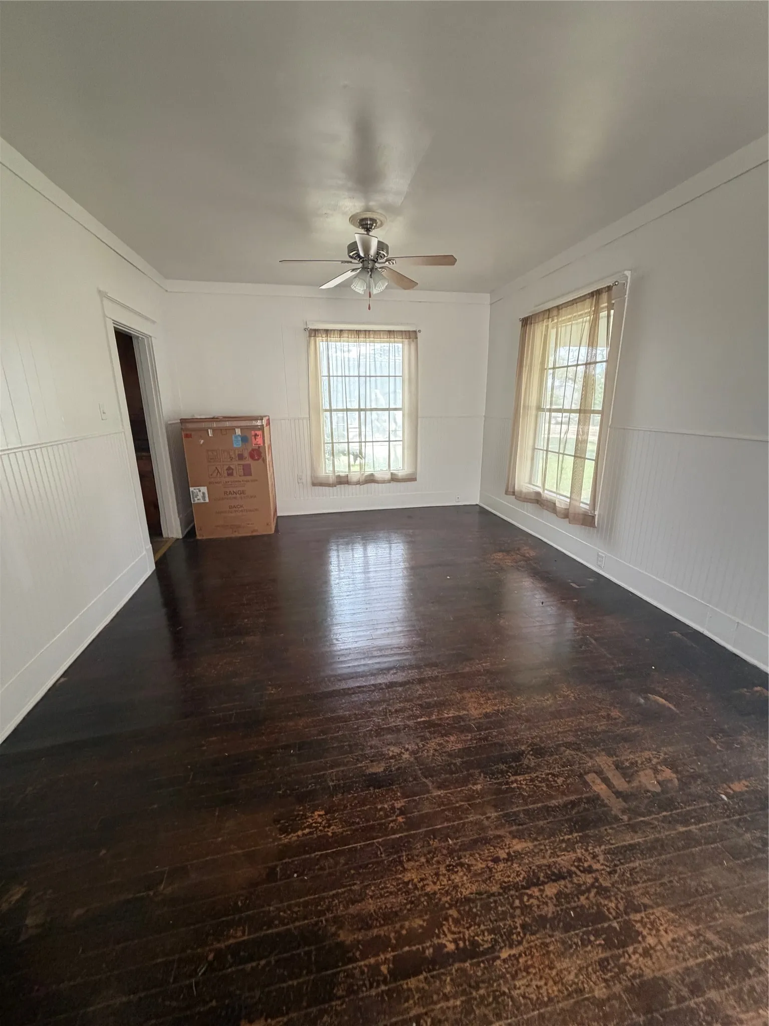 Single Family Residence For Sale in Eastland County , 709 E 23rd Street, Cisco, Texas 76437, 2 Bedrooms, 1 Bathroom, Garage spaces, 1,064 Sqft, built in 1920, Price $92,500, mls#21300321, Real Estate Agent in Cisco, Homes For Sale in Eastland county, Homes For Sale in Cisco, Realtor in Cisco Texas, Real Estate Brokerage Independent Realty Texas, Luminita Cordes Realtor