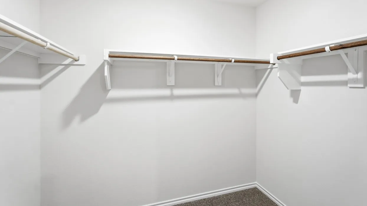 Walk in closet