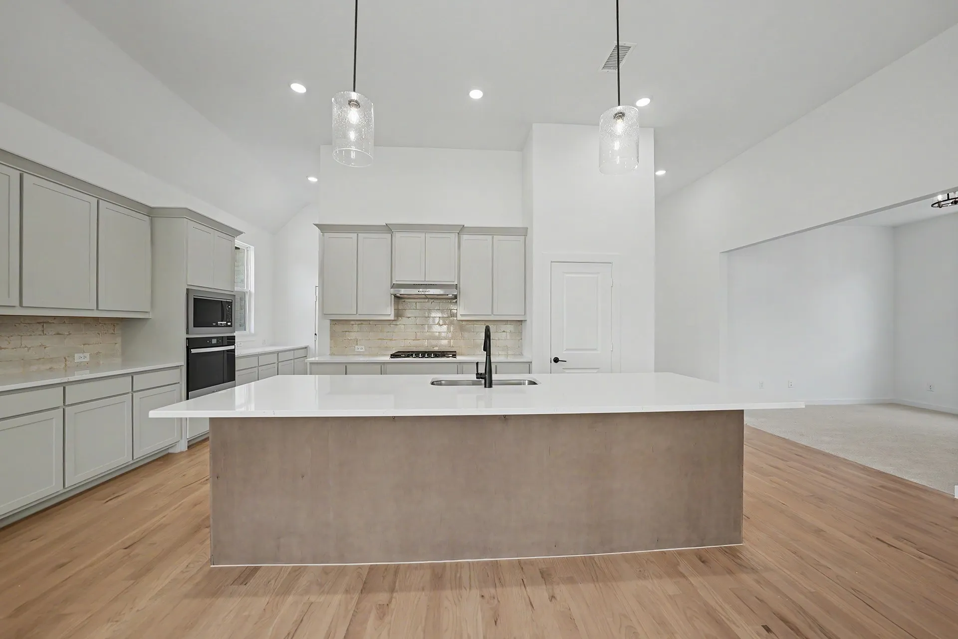 Single Family Residence For Sale in Dallas County , 1409 Casting Ridge, Mesquite, Texas 75181, 3 Bedroom, 2 Bathroom, 3 Garage spaces, 2,253 Sqft, built in 2026, mls#21300363, Real Estate Agent in Mesquite, Homes For Sale in Dallas county, Homes For Sale in Mesquite, Realtor in Mesquite Texas, Real Estate Brokerage Independent Realty Texas, Luminita Cordes Realtor