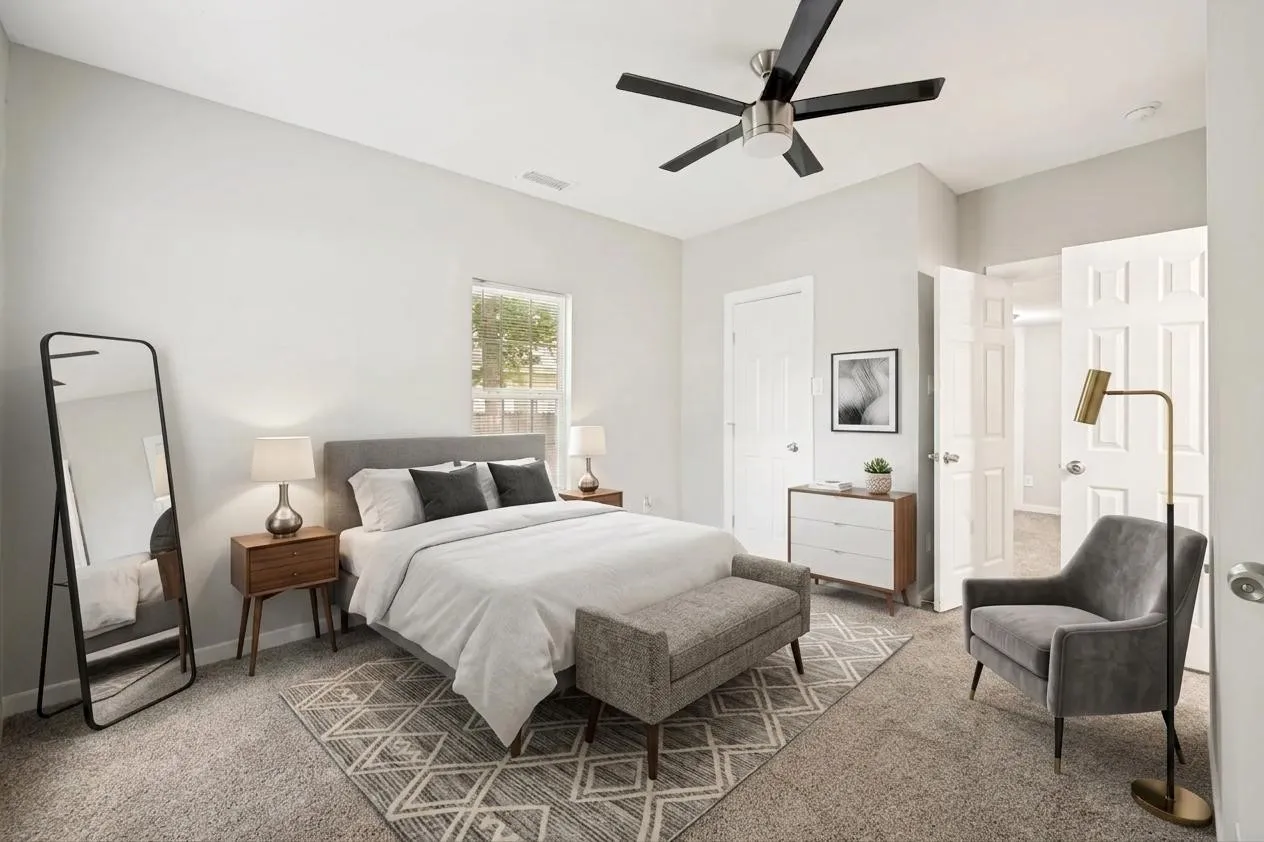 Single Family Residence For Sale in Tarrant County , 1245 Lowe Street, Fort Worth, Texas 76110, 2 Bedroom, 2 Bathroom, Garage spaces, 860 Sqft, built in 1920, mls#21297535, Real Estate Agent in Fort Worth, Homes For Sale in Tarrant county, Homes For Sale in Fort Worth, Realtor in Fort Worth Texas, Real Estate Brokerage Independent Realty Texas, Luminita Cordes Realtor