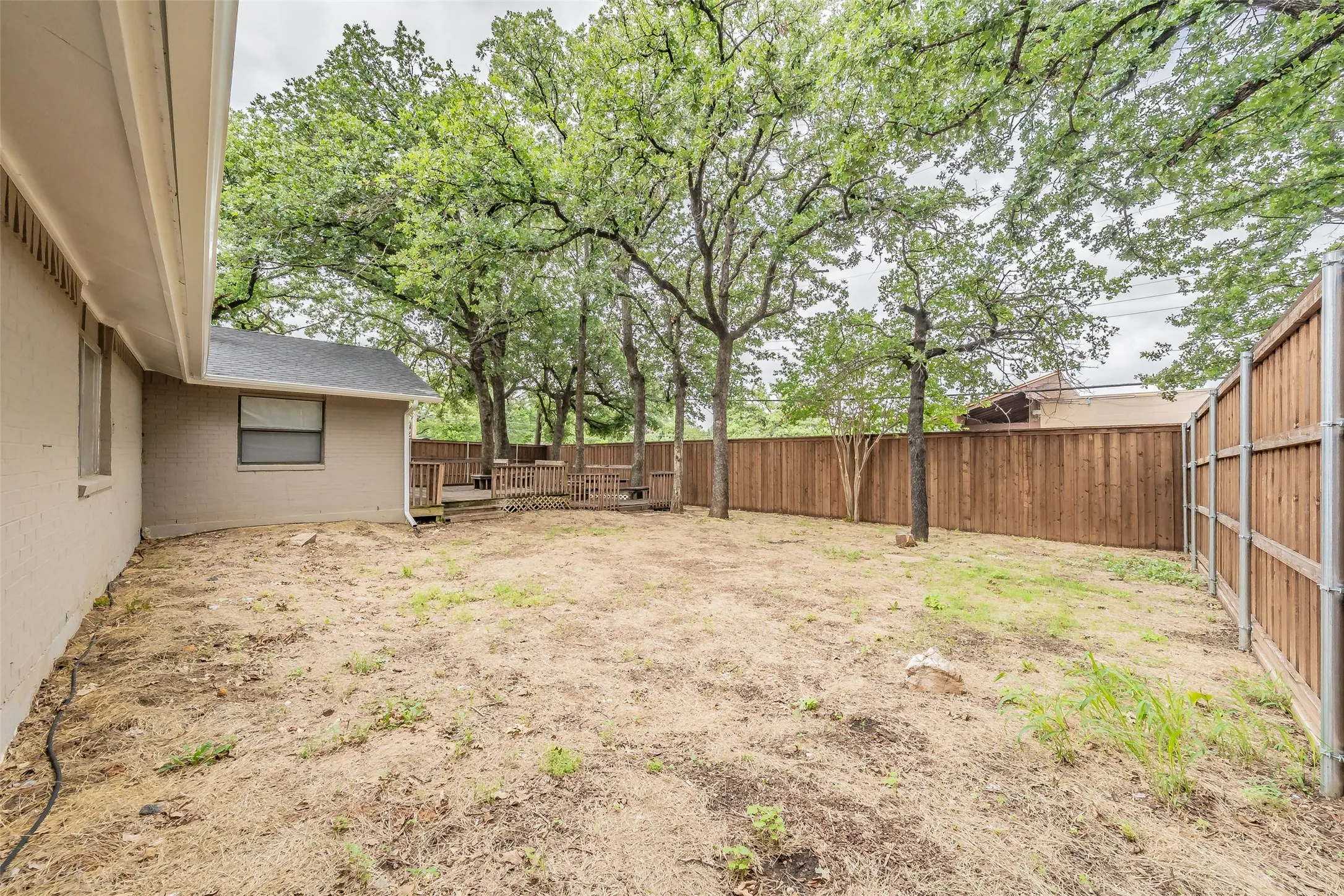 Single Family Residence For Sale in Tarrant County , 1412 Oxford Street, Arlington, Texas 76013, 4 Bedroom, 2 Bathroom, 2 Garage spaces, 1,955 Sqft, built in 1968, mls#21300339, Real Estate Agent in Arlington, Homes For Sale in Tarrant county, Homes For Sale in Arlington, Realtor in Arlington Texas, Real Estate Brokerage Independent Realty Texas, Luminita Cordes Realtor