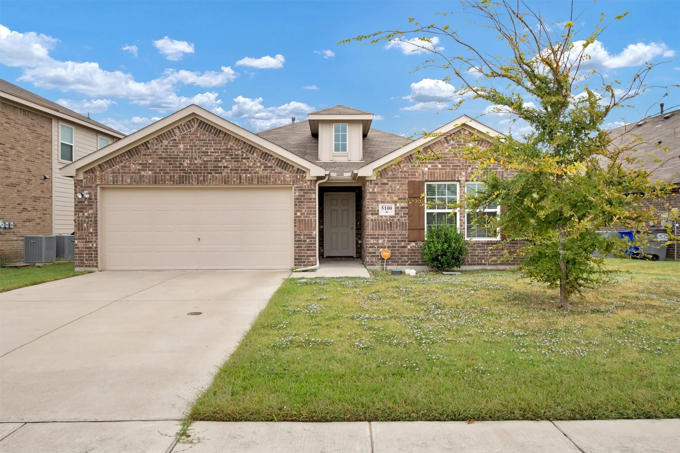 Single Family Residence For Rent in Kaufman County , 5100 Royal Springs Drive, Forney, Texas 75126, 4 Bedroom, 2 Bathroom, 2 Garage spaces, 2,166 Sqft, built in 2016, mls#21300379, Real Estate Agent in Forney, Homes For Rent in Kaufman county, Homes For Rent in Forney, Realtor in Forney Texas, Real Estate Brokerage Independent Realty Texas, Luminita Cordes Realtor