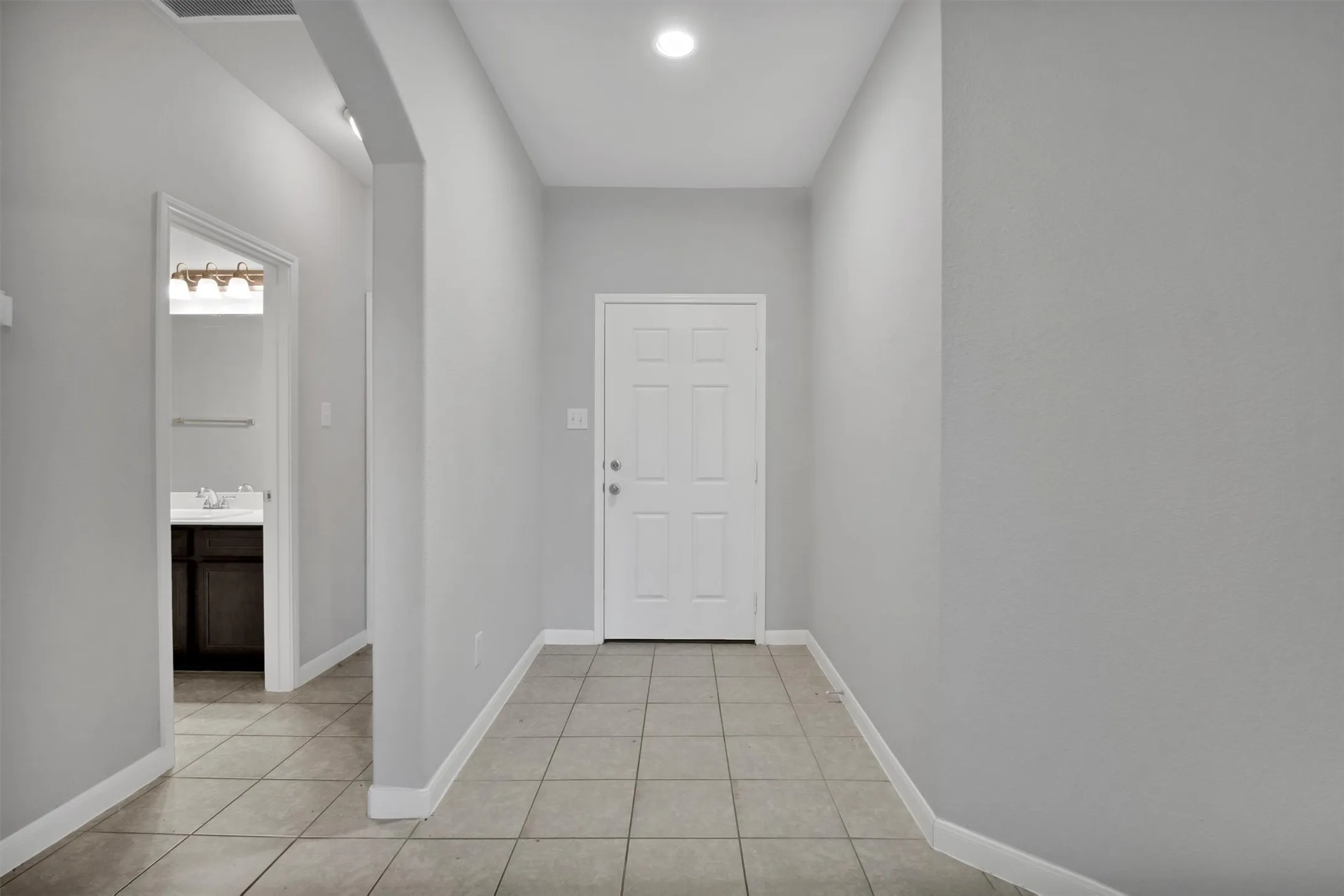 Single Family Residence For Rent in Kaufman County , 5100 Royal Springs Drive, Forney, Texas 75126, 4 Bedroom, 2 Bathroom, 2 Garage spaces, 2,166 Sqft, built in 2016, mls#21300379, Real Estate Agent in Forney, Homes For Rent in Kaufman county, Homes For Rent in Forney, Realtor in Forney Texas, Real Estate Brokerage Independent Realty Texas, Luminita Cordes Realtor