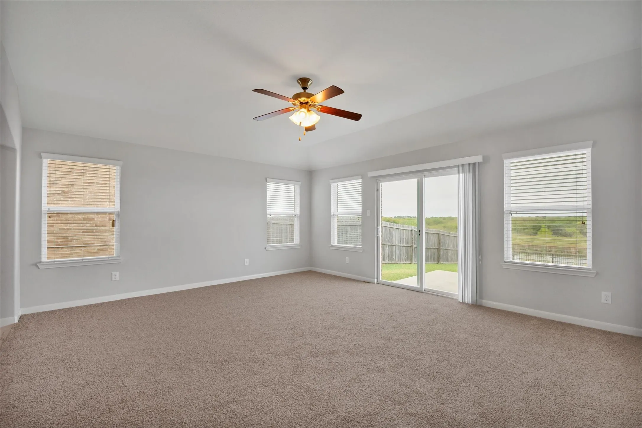 Single Family Residence For Rent in Kaufman County , 5100 Royal Springs Drive, Forney, Texas 75126, 4 Bedroom, 2 Bathroom, 2 Garage spaces, 2,166 Sqft, built in 2016, mls#21300379, Real Estate Agent in Forney, Homes For Rent in Kaufman county, Homes For Rent in Forney, Realtor in Forney Texas, Real Estate Brokerage Independent Realty Texas, Luminita Cordes Realtor