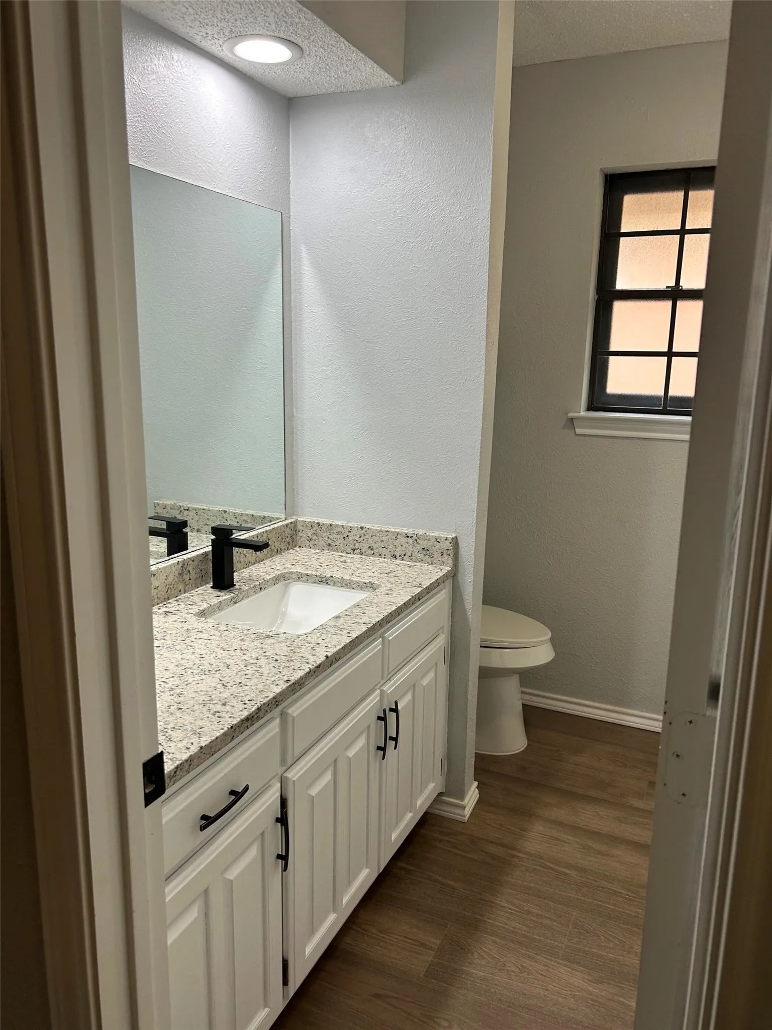 Single Family Residence For Sale in Tarrant County , 917 Bucknell Drive, Arlington, Texas 76012, 3 Bedroom, 2 Bathroom, 2 Garage spaces, 1,929 Sqft, built in 1978, mls#21300364, Real Estate Agent in Arlington, Homes For Sale in Tarrant county, Homes For Sale in Arlington, Realtor in Arlington Texas, Real Estate Brokerage Independent Realty Texas, Luminita Cordes Realtor