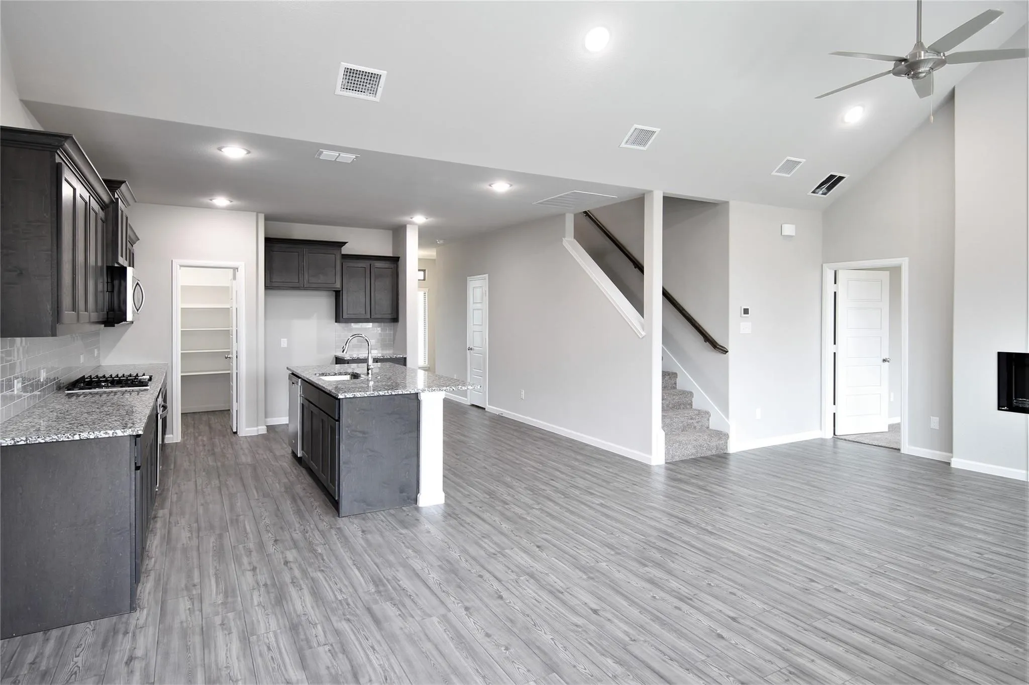 Single Family Residence For Sale in Kaufman County , 1629 Havenrock Drive, Forney, Texas 75126, 4 Bedroom, 3 Bathroom, 2 Garage spaces, 2,447 Sqft, built in 2021, mls#21300356, Real Estate Agent in Forney, Homes For Sale in Kaufman county, Homes For Sale in Forney, Realtor in Forney Texas, Real Estate Brokerage Independent Realty Texas, Luminita Cordes Realtor