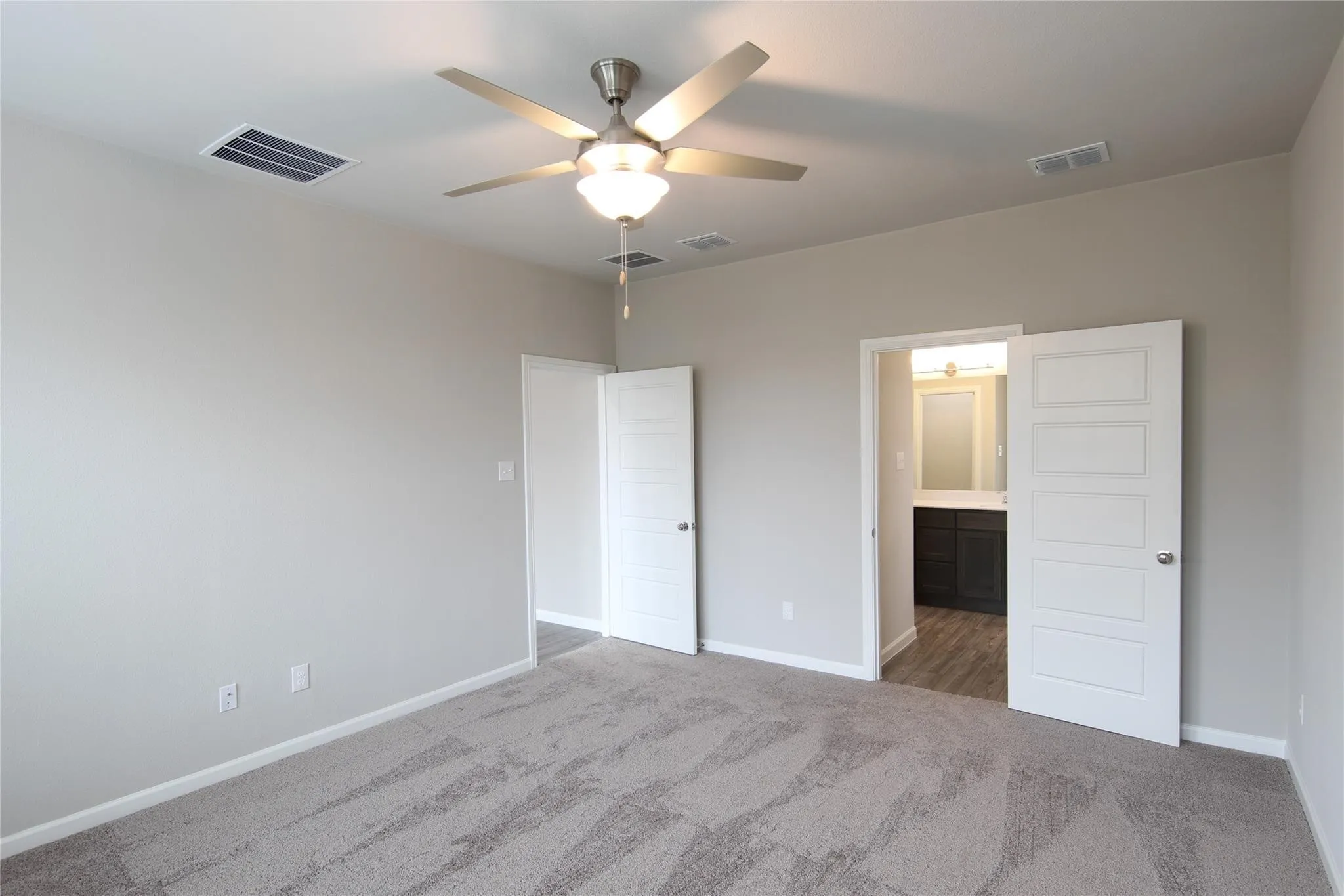 Single Family Residence For Sale in Kaufman County , 1629 Havenrock Drive, Forney, Texas 75126, 4 Bedroom, 3 Bathroom, 2 Garage spaces, 2,447 Sqft, built in 2021, mls#21300356, Real Estate Agent in Forney, Homes For Sale in Kaufman county, Homes For Sale in Forney, Realtor in Forney Texas, Real Estate Brokerage Independent Realty Texas, Luminita Cordes Realtor