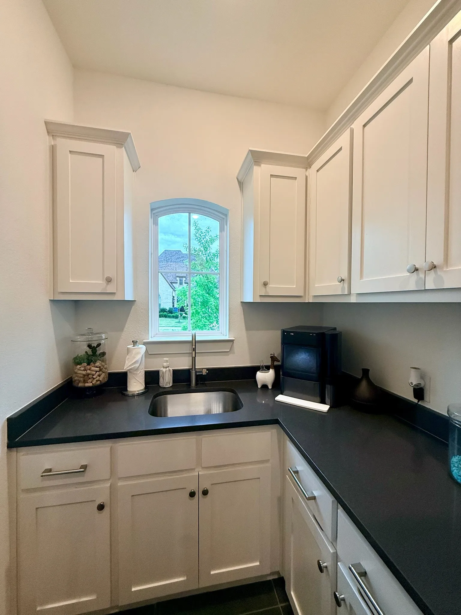 Single Family Residence For Sale in Rockwall County , 516 Melody Meadow Drive, Rockwall, Texas 75087, 4 Bedroom, 5 Bathroom, 3 Garage spaces, 3,069 Sqft, built in 2022, mls#21276121, Real Estate Agent in Rockwall, Homes For Sale in Rockwall county, Homes For Sale in Rockwall, Realtor in Rockwall Texas, Real Estate Brokerage Independent Realty Texas, Luminita Cordes Realtor