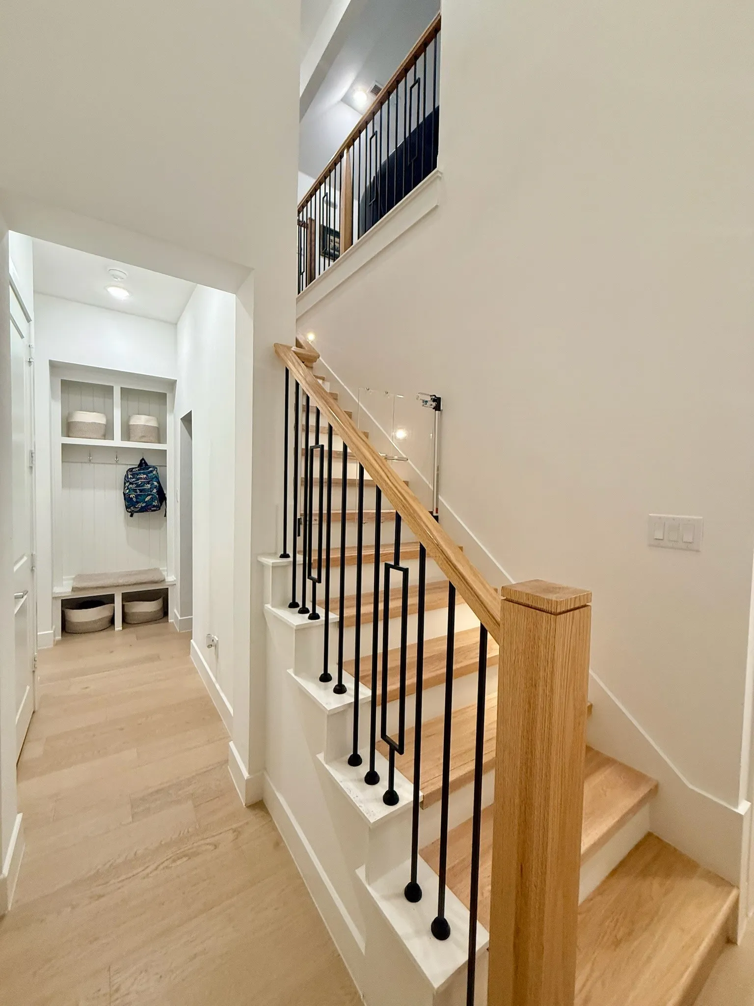 Single Family Residence For Sale in Rockwall County , 516 Melody Meadow Drive, Rockwall, Texas 75087, 4 Bedroom, 5 Bathroom, 3 Garage spaces, 3,069 Sqft, built in 2022, mls#21276121, Real Estate Agent in Rockwall, Homes For Sale in Rockwall county, Homes For Sale in Rockwall, Realtor in Rockwall Texas, Real Estate Brokerage Independent Realty Texas, Luminita Cordes Realtor