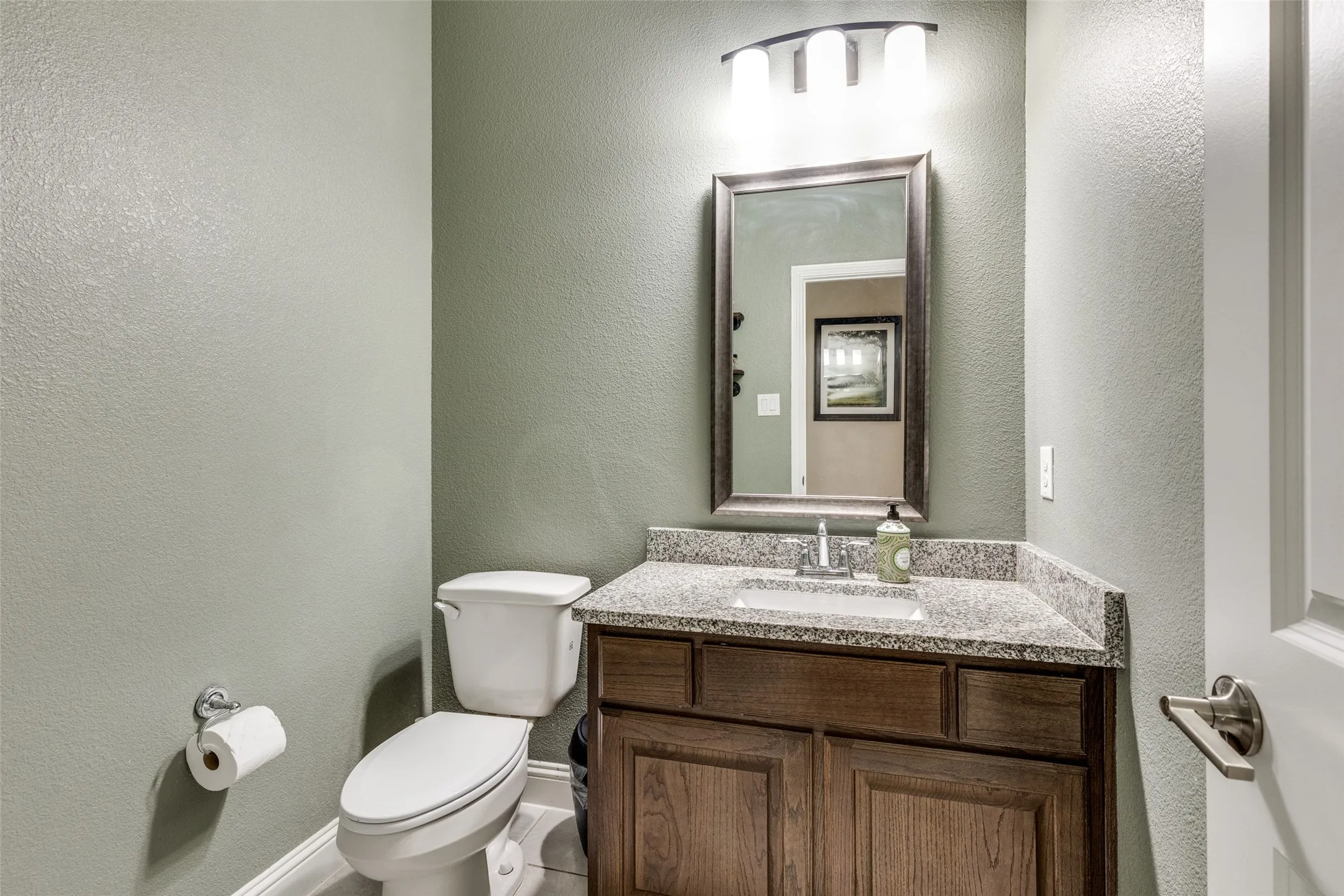 Single Family Residence For Rent in Tarrant County , 672 Harris Ridge Drive, Arlington, Texas 76002, 4 Bedroom, 3 Bathroom, 2 Garage spaces, 3,218 Sqft, built in 2019, mls#21300350, Real Estate Agent in Arlington, Homes For Rent in Tarrant county, Homes For Rent in Arlington, Realtor in Arlington Texas, Real Estate Brokerage Independent Realty Texas, Luminita Cordes Realtor