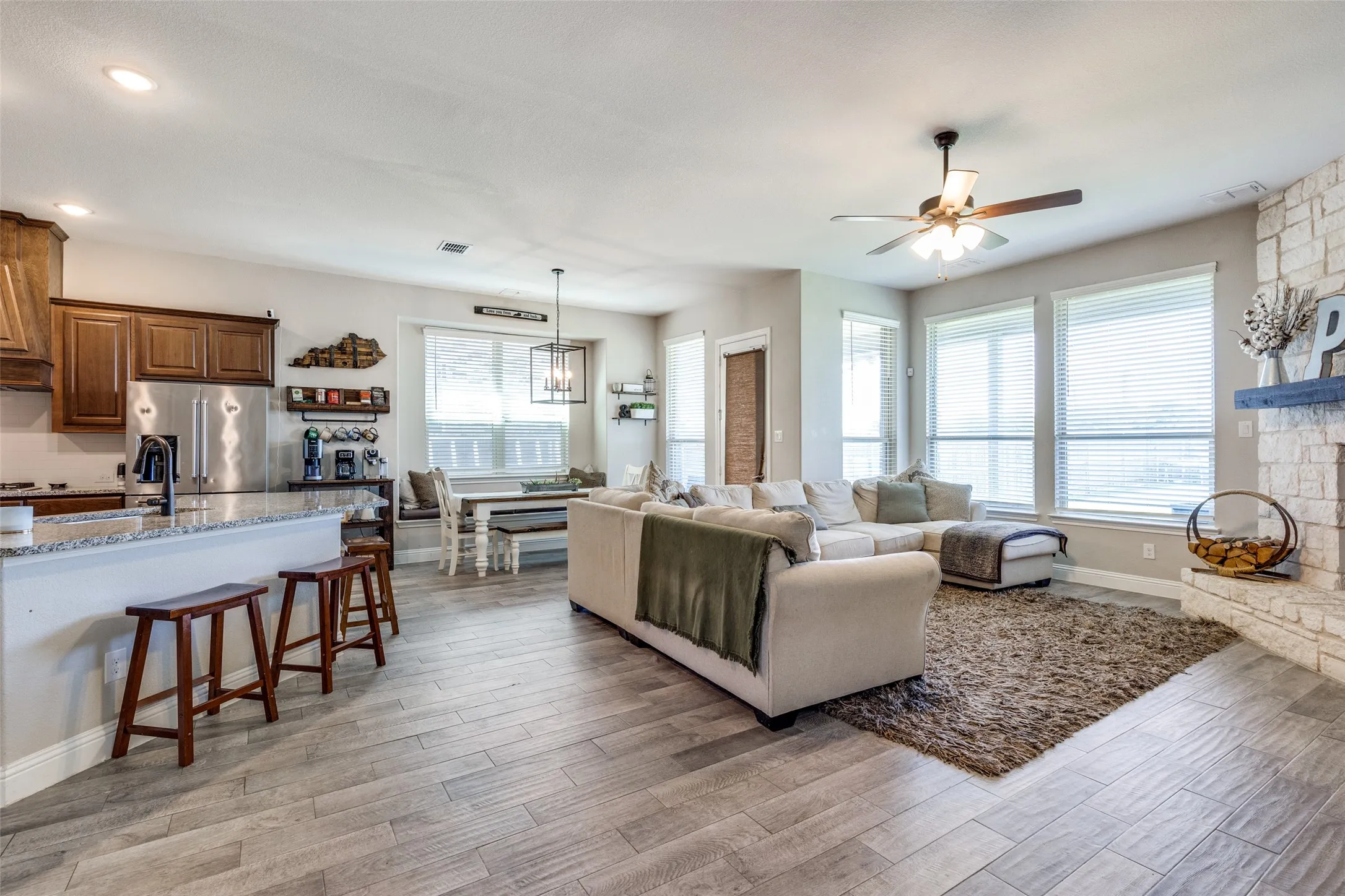 Single Family Residence For Rent in Tarrant County , 672 Harris Ridge Drive, Arlington, Texas 76002, 4 Bedroom, 3 Bathroom, 2 Garage spaces, 3,218 Sqft, built in 2019, mls#21300350, Real Estate Agent in Arlington, Homes For Rent in Tarrant county, Homes For Rent in Arlington, Realtor in Arlington Texas, Real Estate Brokerage Independent Realty Texas, Luminita Cordes Realtor
