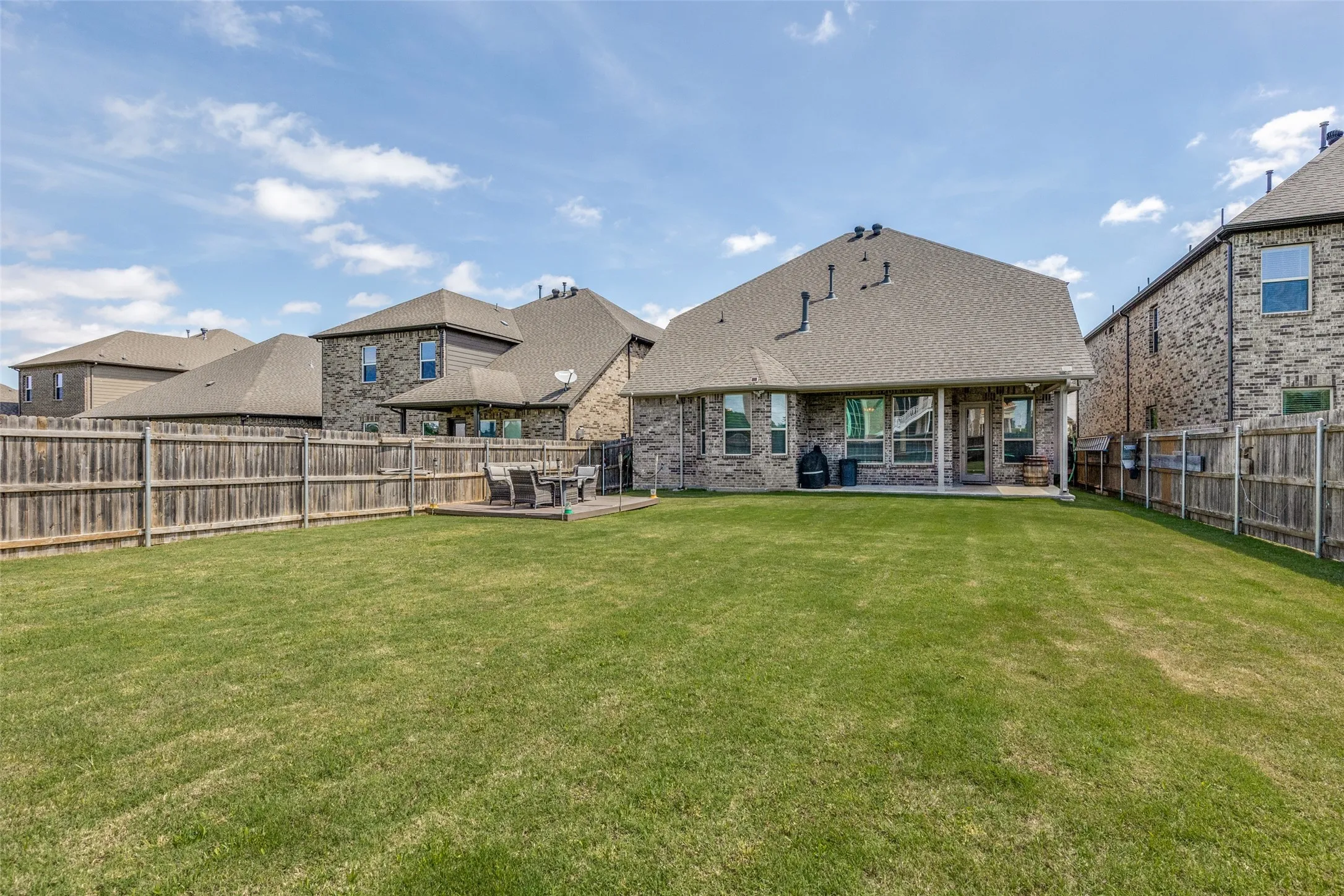 Single Family Residence For Rent in Tarrant County , 672 Harris Ridge Drive, Arlington, Texas 76002, 4 Bedroom, 3 Bathroom, 2 Garage spaces, 3,218 Sqft, built in 2019, mls#21300350, Real Estate Agent in Arlington, Homes For Rent in Tarrant county, Homes For Rent in Arlington, Realtor in Arlington Texas, Real Estate Brokerage Independent Realty Texas, Luminita Cordes Realtor