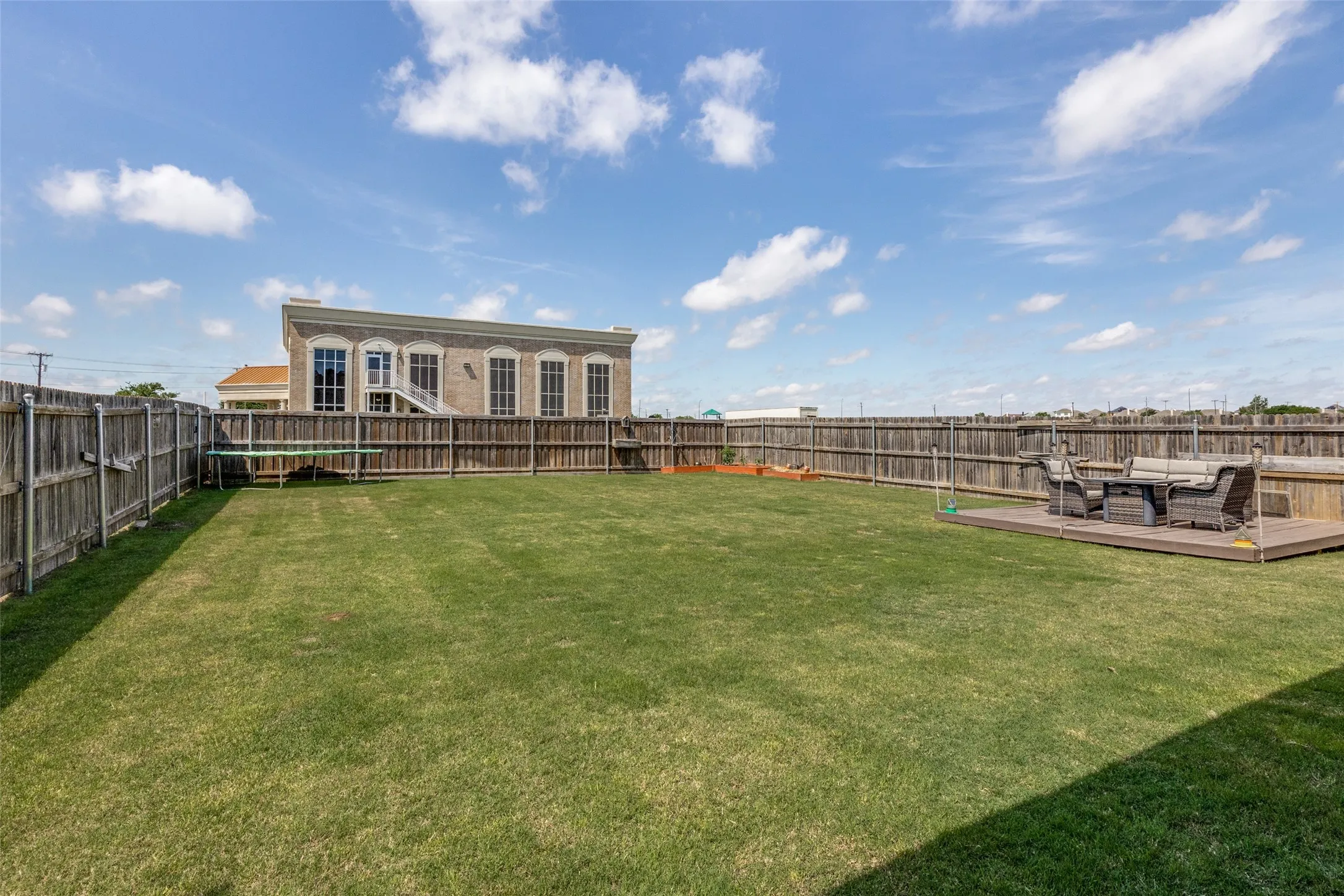 Single Family Residence For Rent in Tarrant County , 672 Harris Ridge Drive, Arlington, Texas 76002, 4 Bedroom, 3 Bathroom, 2 Garage spaces, 3,218 Sqft, built in 2019, mls#21300350, Real Estate Agent in Arlington, Homes For Rent in Tarrant county, Homes For Rent in Arlington, Realtor in Arlington Texas, Real Estate Brokerage Independent Realty Texas, Luminita Cordes Realtor
