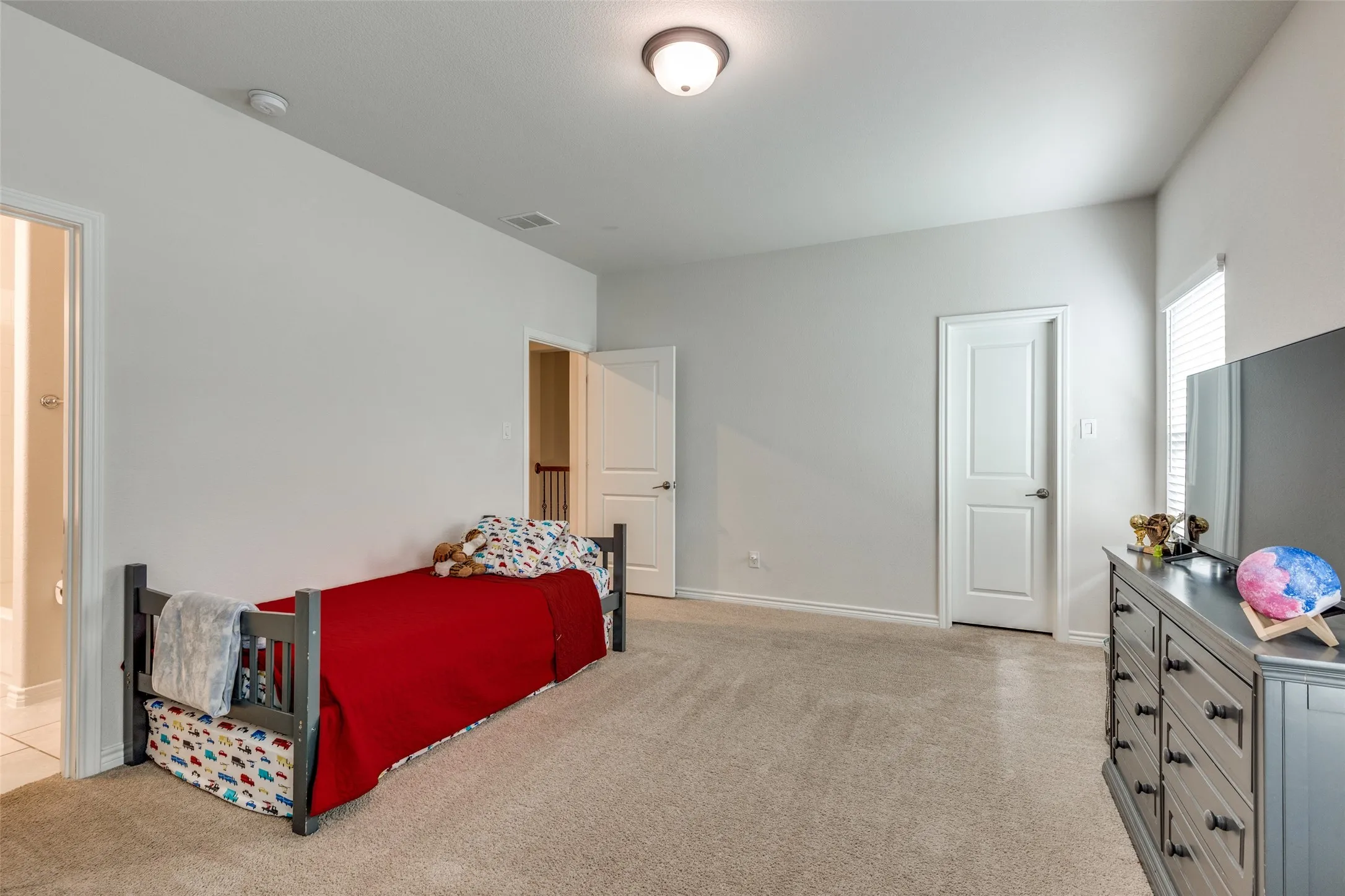 Single Family Residence For Rent in Tarrant County , 672 Harris Ridge Drive, Arlington, Texas 76002, 4 Bedroom, 3 Bathroom, 2 Garage spaces, 3,218 Sqft, built in 2019, mls#21300350, Real Estate Agent in Arlington, Homes For Rent in Tarrant county, Homes For Rent in Arlington, Realtor in Arlington Texas, Real Estate Brokerage Independent Realty Texas, Luminita Cordes Realtor