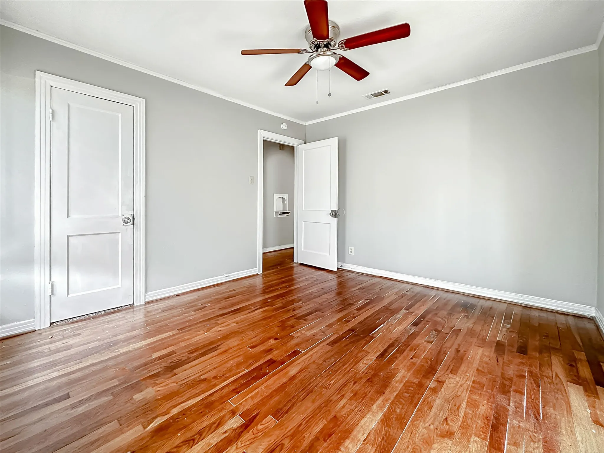 Single Family Residence For Rent in Dallas County , 6340 Parkdale Drive, Dallas, Texas 75227, 3 Bedroom, 2 Bathroom, 1 Garage spaces, 1,287 Sqft, built in 1948, mls#21293386, Real Estate Agent in Dallas, Homes For Rent in Dallas county, Homes For Rent in Dallas, Realtor in Dallas Texas, Real Estate Brokerage Independent Realty Texas, Luminita Cordes Realtor