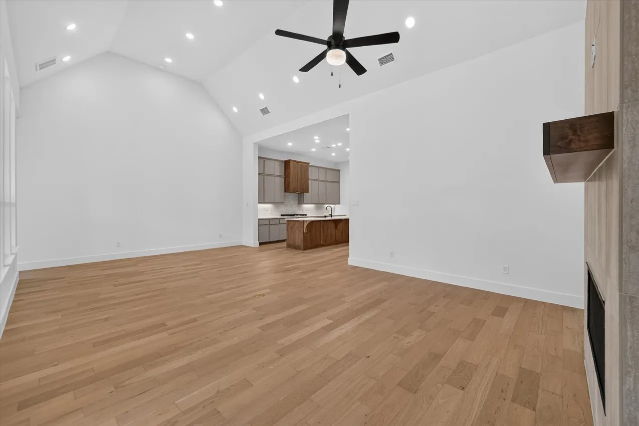 Single Family Residence For Sale in Denton County , 4726 Cordwood Drive, Celina, Texas 75078, 4 Bedroom, 4 Bathroom, 3 Garage spaces, 2,887 Sqft, built in 2026, mls#21300295, Real Estate Agent in Celina, Homes For Sale in Denton county, Homes For Sale in Celina, Realtor in Celina Texas, Real Estate Brokerage Independent Realty Texas, Luminita Cordes Realtor