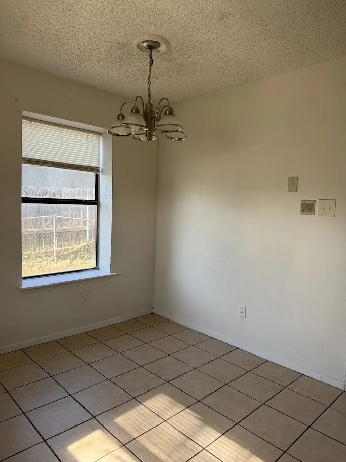 Single Family Residence For Sale in Tarrant County , 11204 Liberty School Road, Pelican Bay, Texas 76020, 3 Bedroom, 2 Bathroom, 1 Garage spaces, 1,088 Sqft, built in 1987, mls#21299526, Real Estate Agent in Pelican Bay, Homes For Sale in Tarrant county, Homes For Sale in Pelican Bay, Realtor in Pelican Bay Texas, Real Estate Brokerage Independent Realty Texas, Luminita Cordes Realtor