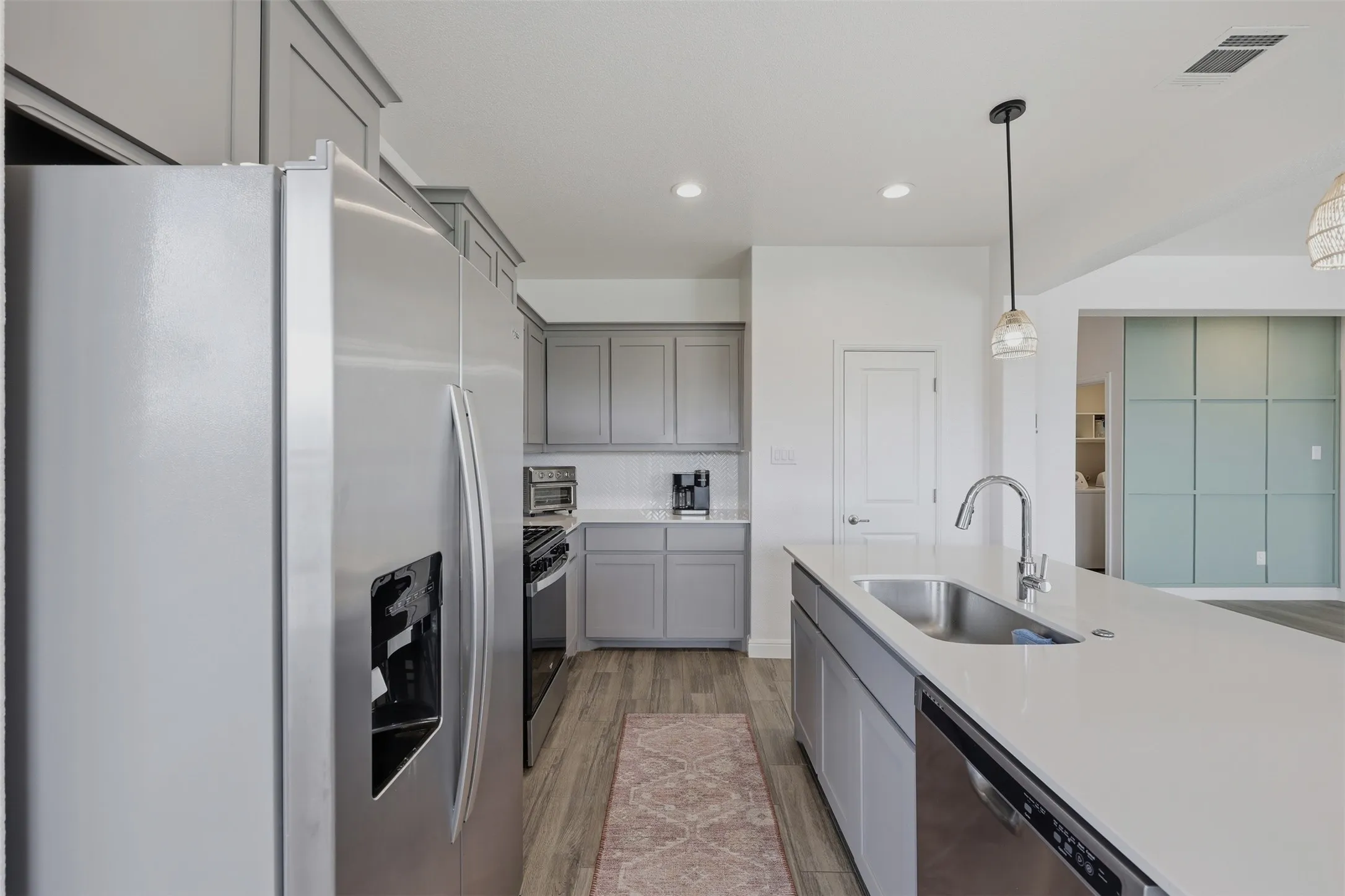 Single Family Residence For Sale in Parker County , 2341 Waggoner Ranch Drive, Weatherford, Texas 76087, 3 Bedroom, 2 Bathroom, 2 Garage spaces, 1,656 Sqft, built in 2022, mls#21300338, Real Estate Agent in Weatherford, Homes For Sale in Parker county, Homes For Sale in Weatherford, Realtor in Weatherford Texas, Real Estate Brokerage Independent Realty Texas, Luminita Cordes Realtor