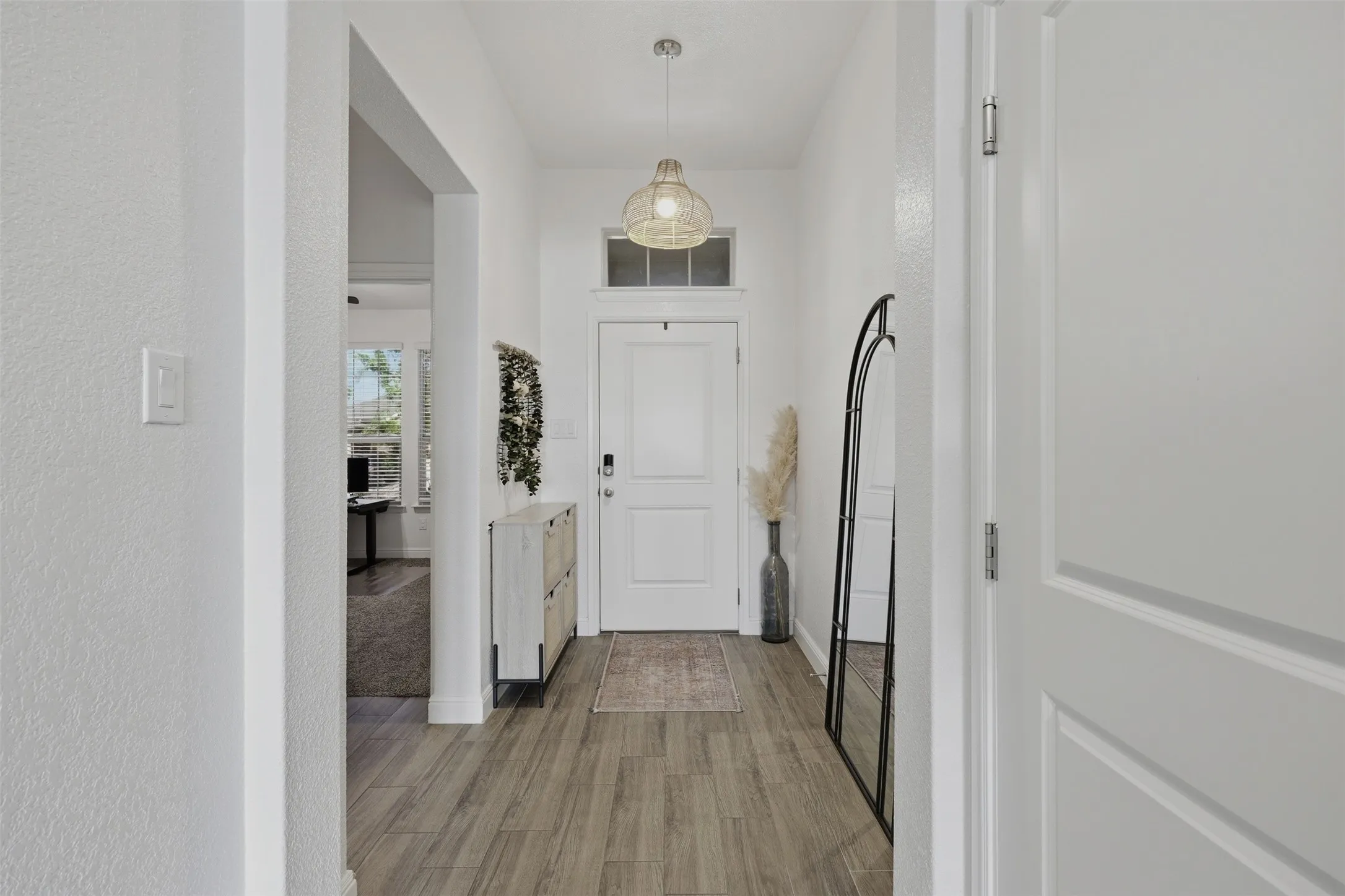 Single Family Residence For Sale in Parker County , 2341 Waggoner Ranch Drive, Weatherford, Texas 76087, 3 Bedroom, 2 Bathroom, 2 Garage spaces, 1,656 Sqft, built in 2022, mls#21300338, Real Estate Agent in Weatherford, Homes For Sale in Parker county, Homes For Sale in Weatherford, Realtor in Weatherford Texas, Real Estate Brokerage Independent Realty Texas, Luminita Cordes Realtor
