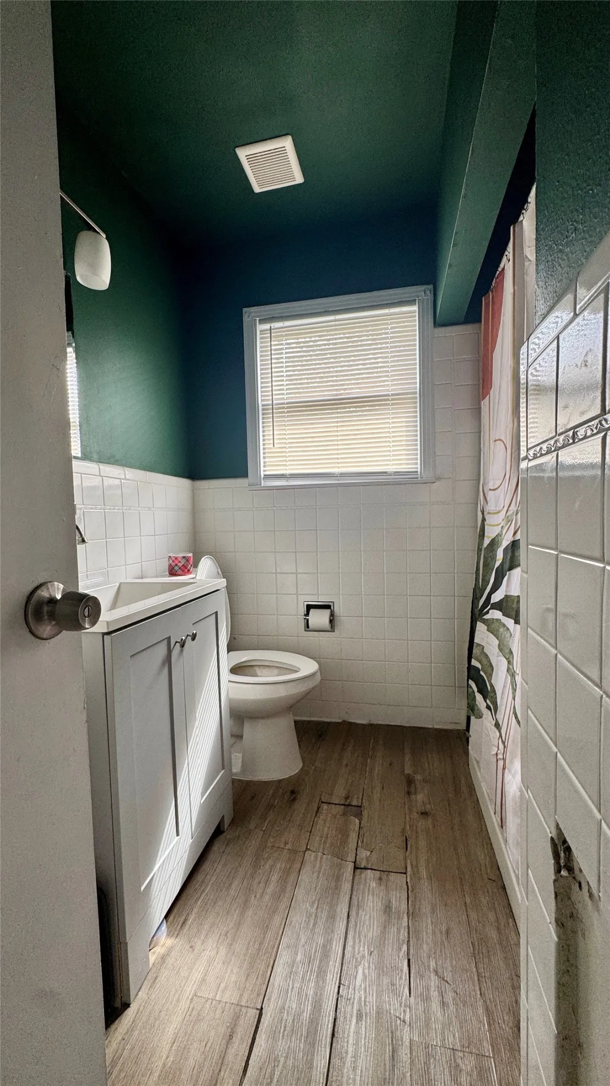 Single Family Residence For Sale in Tarrant County , 6724 Norma Street, Fort Worth, Texas 76112, 3 Bedroom, 2 Bathroom, 1 Garage spaces, 1,156 Sqft, built in 1954, mls#21300260, Real Estate Agent in Fort Worth, Homes For Sale in Tarrant county, Homes For Sale in Fort Worth, Realtor in Fort Worth Texas, Real Estate Brokerage Independent Realty Texas, Luminita Cordes Realtor