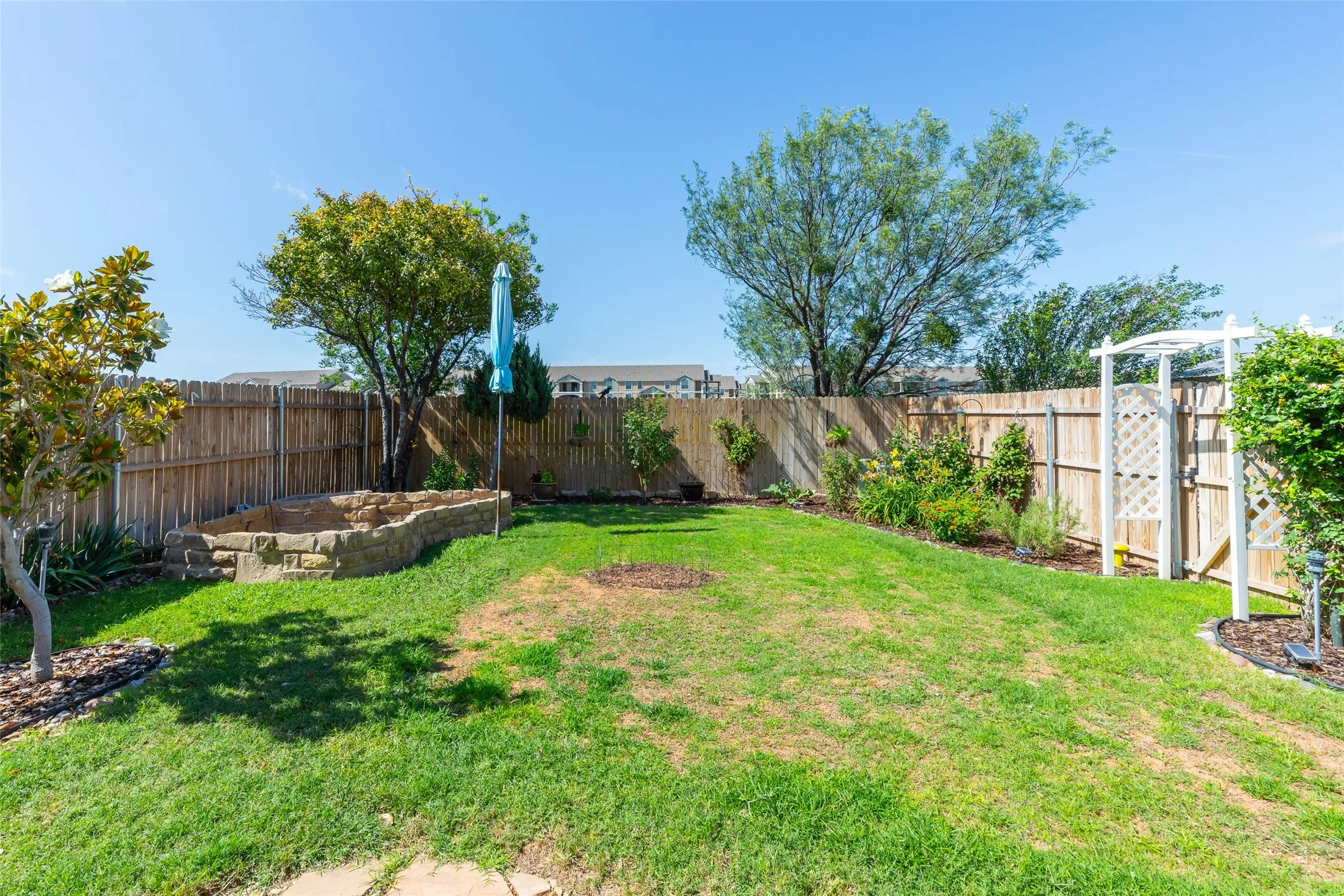 Duplex For Sale in Taylor County , 2133 Patriot Commons Road, Abilene, Texas 79601, 6 Bedroom, 4 Bathroom, 2 Garage spaces, 2,698 Sqft, built in 1999, mls#21296335, Real Estate Agent in Abilene, Homes For Sale in Taylor county, Homes For Sale in Abilene, Realtor in Abilene Texas, Real Estate Brokerage Independent Realty Texas, Luminita Cordes Realtor