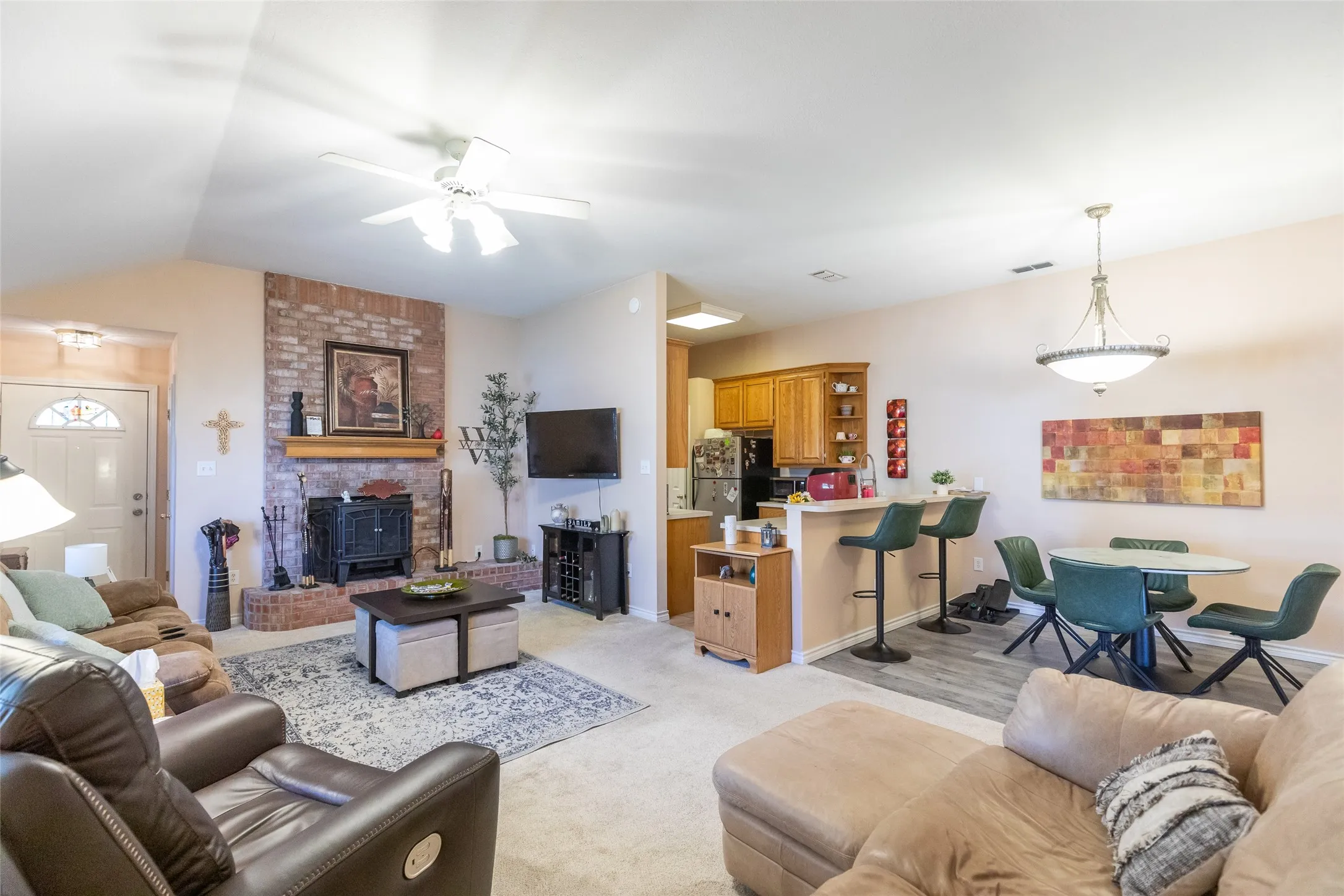Duplex For Sale in Taylor County , 2133 Patriot Commons Road, Abilene, Texas 79601, 6 Bedroom, 4 Bathroom, 2 Garage spaces, 2,698 Sqft, built in 1999, mls#21296335, Real Estate Agent in Abilene, Homes For Sale in Taylor county, Homes For Sale in Abilene, Realtor in Abilene Texas, Real Estate Brokerage Independent Realty Texas, Luminita Cordes Realtor