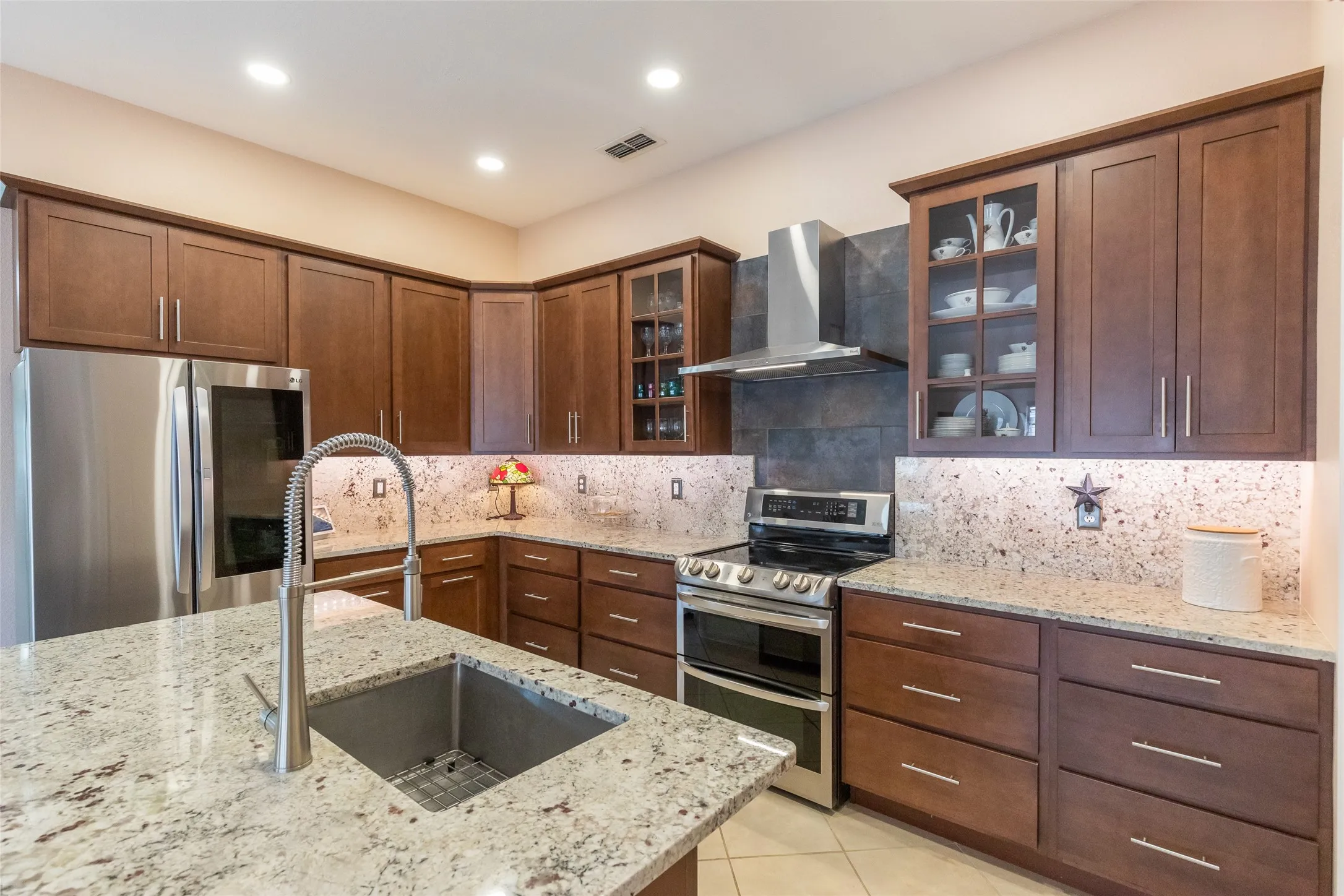 Duplex For Sale in Taylor County , 2133 Patriot Commons Road, Abilene, Texas 79601, 6 Bedroom, 4 Bathroom, 2 Garage spaces, 2,698 Sqft, built in 1999, mls#21296335, Real Estate Agent in Abilene, Homes For Sale in Taylor county, Homes For Sale in Abilene, Realtor in Abilene Texas, Real Estate Brokerage Independent Realty Texas, Luminita Cordes Realtor