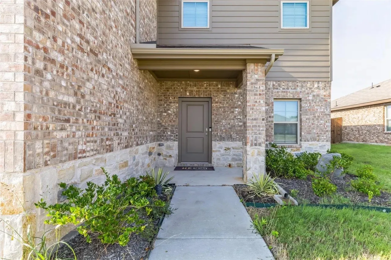 Single Family Residence For Rent in Grayson County , 3124 Sweetwater Way, Sherman, Texas 75090, 4 Bedroom, 3 Bathroom, 2 Garage spaces, 2,262 Sqft, built in 2022, mls#21292379, Real Estate Agent in Sherman, Homes For Rent in Grayson county, Homes For Rent in Sherman, Realtor in Sherman Texas, Real Estate Brokerage Independent Realty Texas, Luminita Cordes Realtor