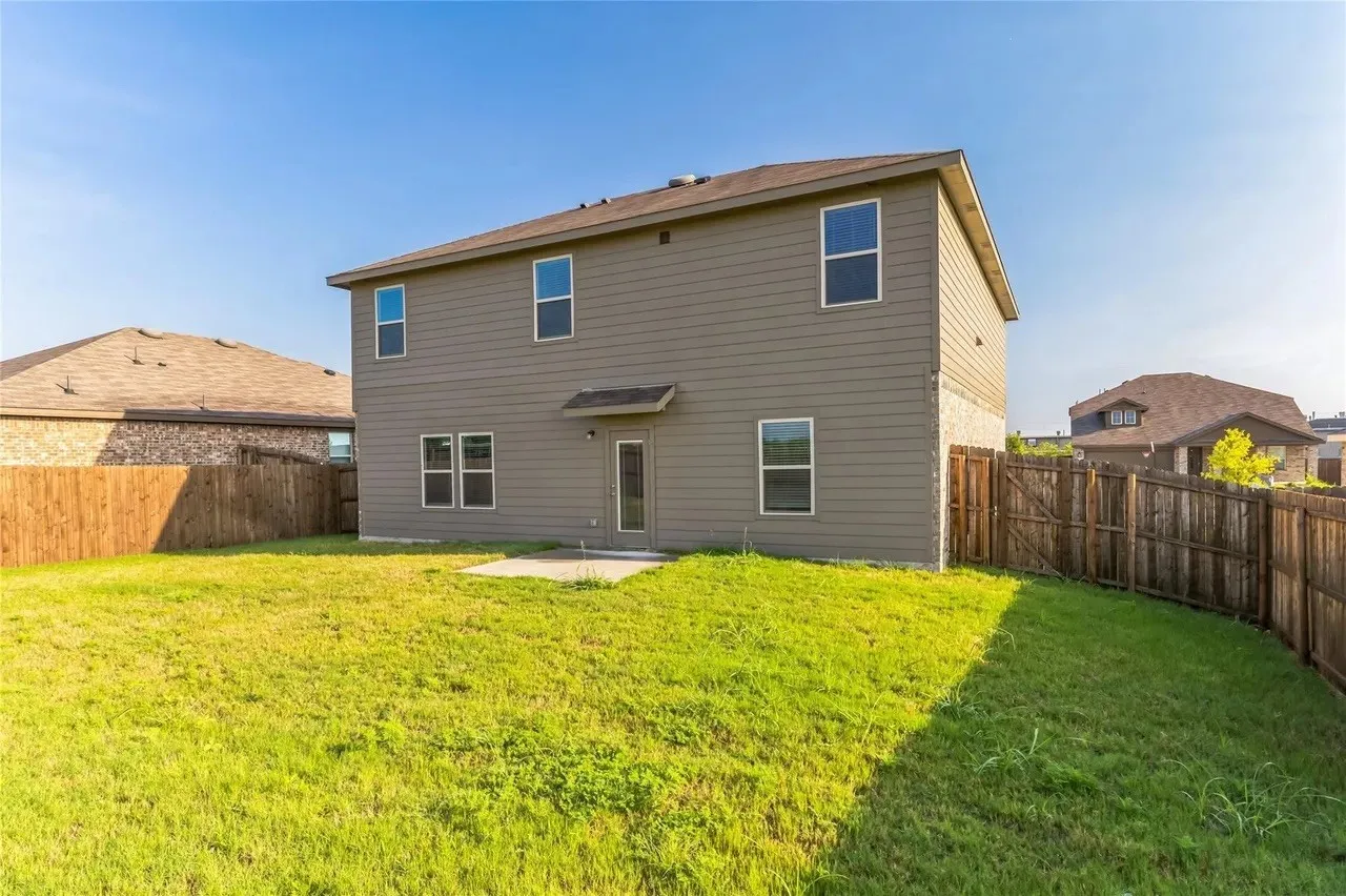 Single Family Residence For Rent in Grayson County , 3124 Sweetwater Way, Sherman, Texas 75090, 4 Bedroom, 3 Bathroom, 2 Garage spaces, 2,262 Sqft, built in 2022, mls#21292379, Real Estate Agent in Sherman, Homes For Rent in Grayson county, Homes For Rent in Sherman, Realtor in Sherman Texas, Real Estate Brokerage Independent Realty Texas, Luminita Cordes Realtor