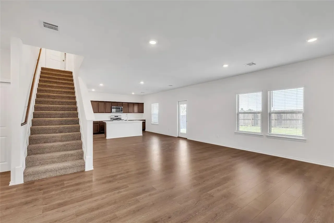 Single Family Residence For Rent in Grayson County , 3124 Sweetwater Way, Sherman, Texas 75090, 4 Bedroom, 3 Bathroom, 2 Garage spaces, 2,262 Sqft, built in 2022, mls#21292379, Real Estate Agent in Sherman, Homes For Rent in Grayson county, Homes For Rent in Sherman, Realtor in Sherman Texas, Real Estate Brokerage Independent Realty Texas, Luminita Cordes Realtor