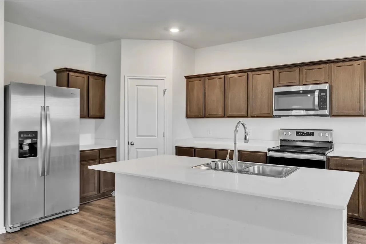 Single Family Residence For Rent in Grayson County , 3124 Sweetwater Way, Sherman, Texas 75090, 4 Bedroom, 3 Bathroom, 2 Garage spaces, 2,262 Sqft, built in 2022, mls#21292379, Real Estate Agent in Sherman, Homes For Rent in Grayson county, Homes For Rent in Sherman, Realtor in Sherman Texas, Real Estate Brokerage Independent Realty Texas, Luminita Cordes Realtor