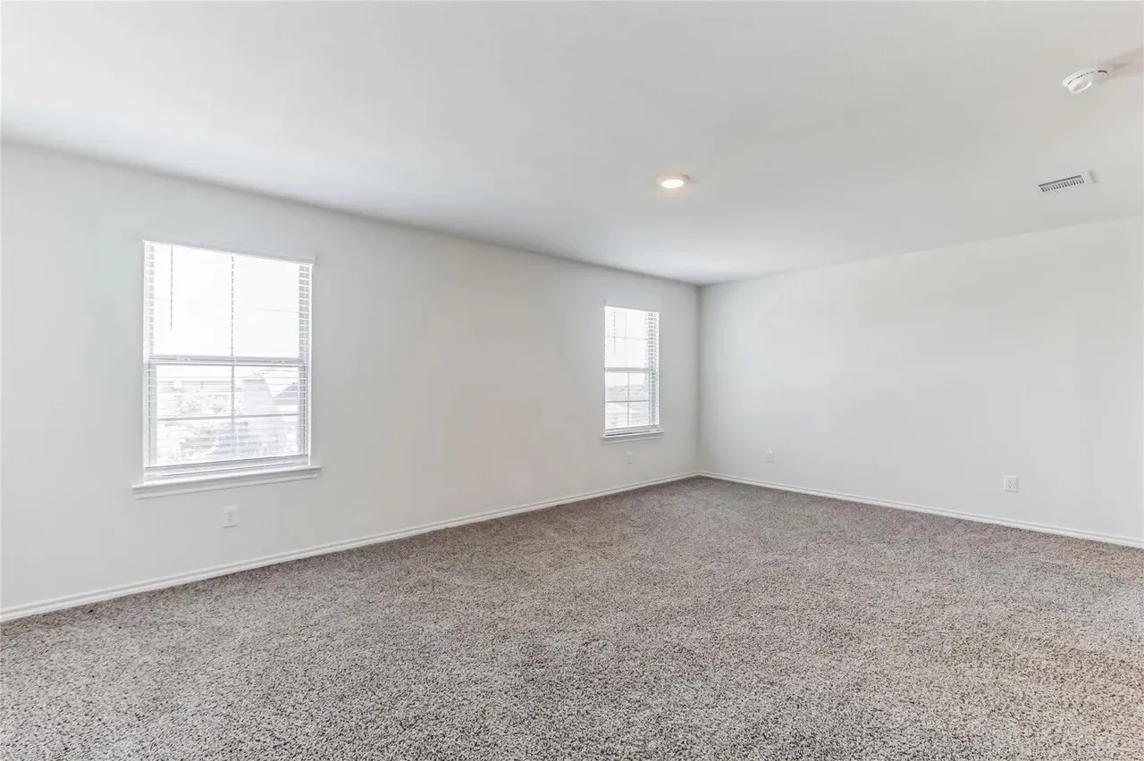 Single Family Residence For Rent in Grayson County , 3124 Sweetwater Way, Sherman, Texas 75090, 4 Bedroom, 3 Bathroom, 2 Garage spaces, 2,262 Sqft, built in 2022, mls#21292379, Real Estate Agent in Sherman, Homes For Rent in Grayson county, Homes For Rent in Sherman, Realtor in Sherman Texas, Real Estate Brokerage Independent Realty Texas, Luminita Cordes Realtor
