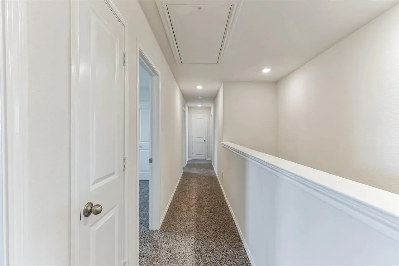 Single Family Residence For Rent in Grayson County , 3124 Sweetwater Way, Sherman, Texas 75090, 4 Bedroom, 3 Bathroom, 2 Garage spaces, 2,262 Sqft, built in 2022, mls#21292379, Real Estate Agent in Sherman, Homes For Rent in Grayson county, Homes For Rent in Sherman, Realtor in Sherman Texas, Real Estate Brokerage Independent Realty Texas, Luminita Cordes Realtor