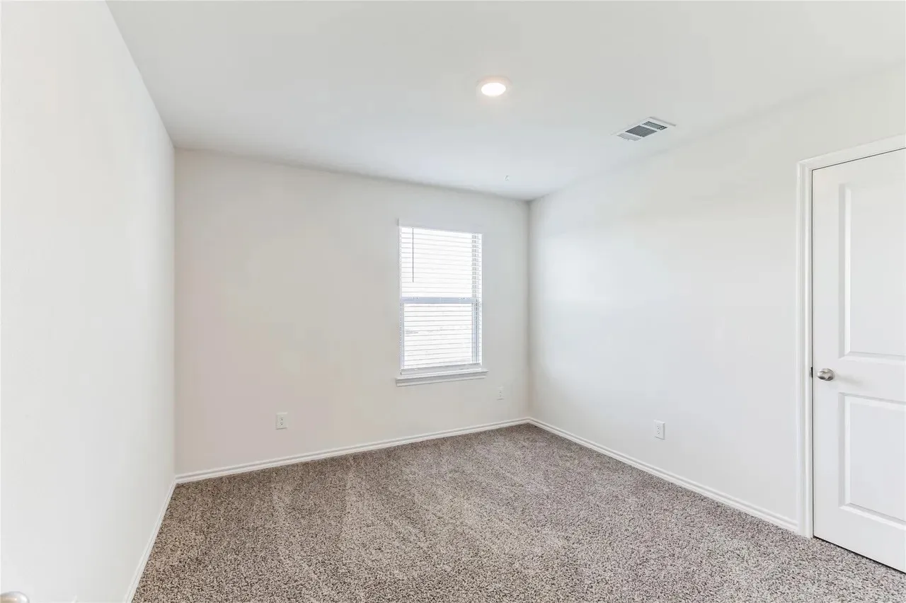 Single Family Residence For Rent in Grayson County , 3124 Sweetwater Way, Sherman, Texas 75090, 4 Bedroom, 3 Bathroom, 2 Garage spaces, 2,262 Sqft, built in 2022, mls#21292379, Real Estate Agent in Sherman, Homes For Rent in Grayson county, Homes For Rent in Sherman, Realtor in Sherman Texas, Real Estate Brokerage Independent Realty Texas, Luminita Cordes Realtor