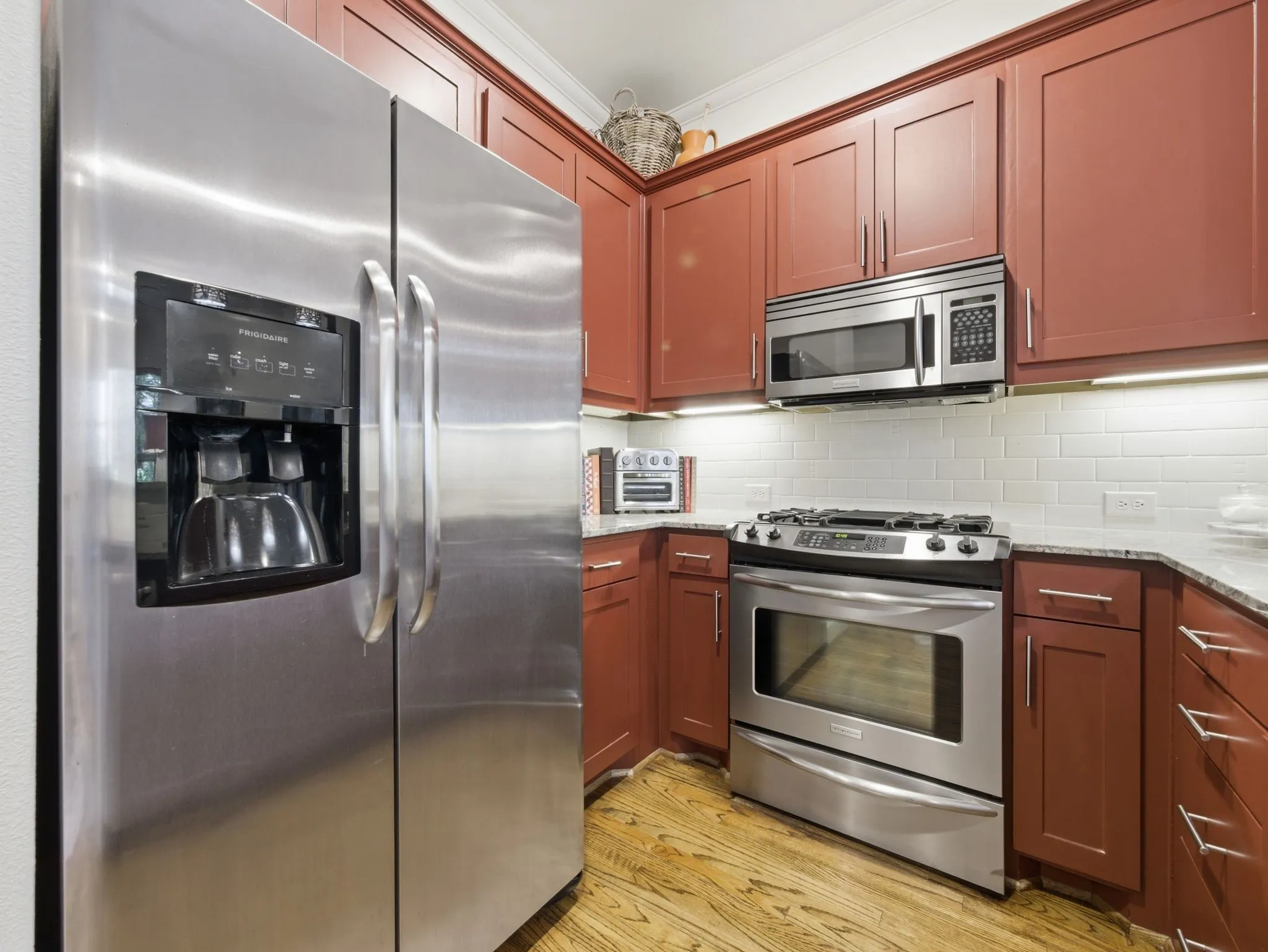 2nd floor - kitchen refrigerator stays with home