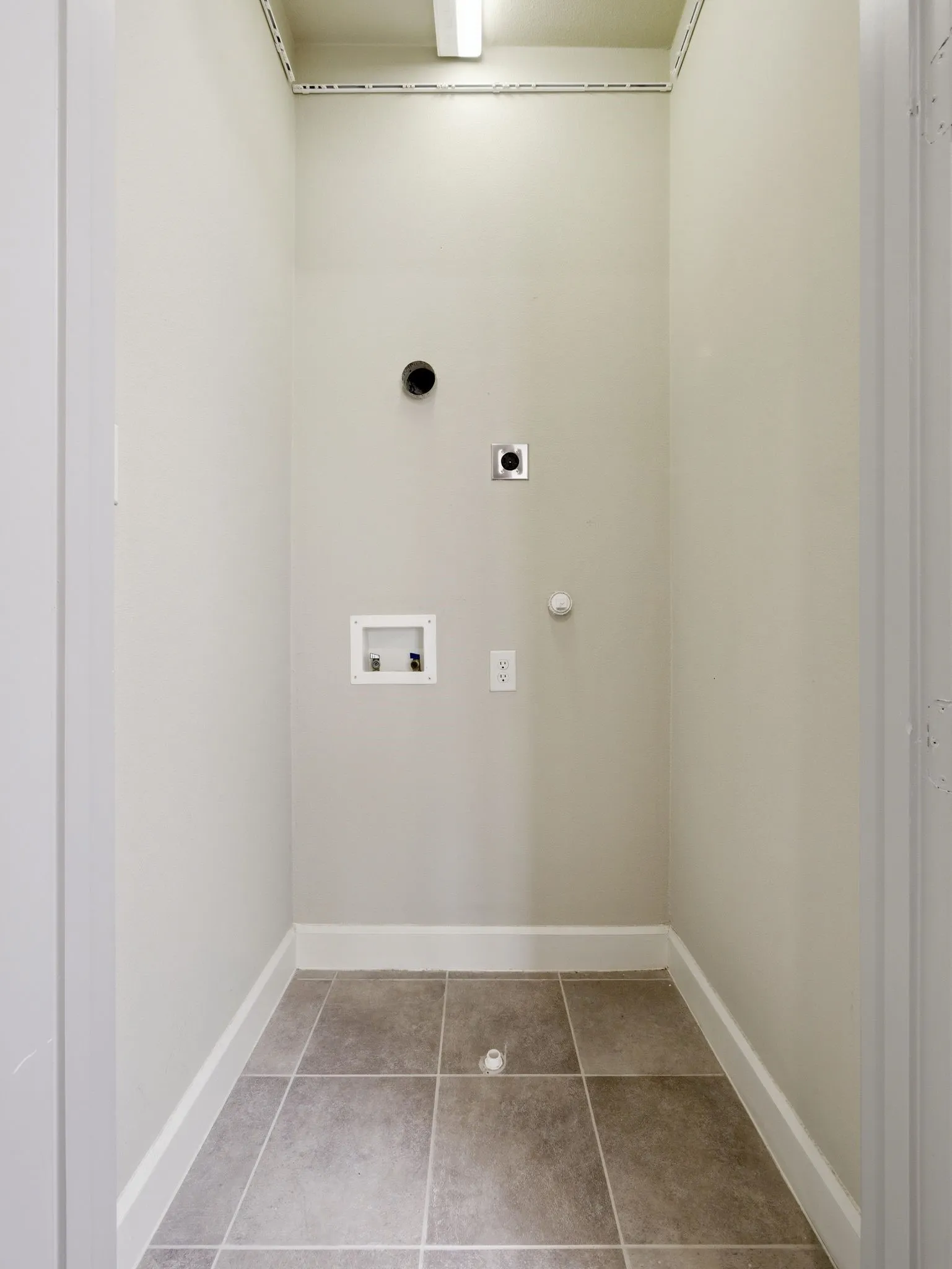 3rd laundry area