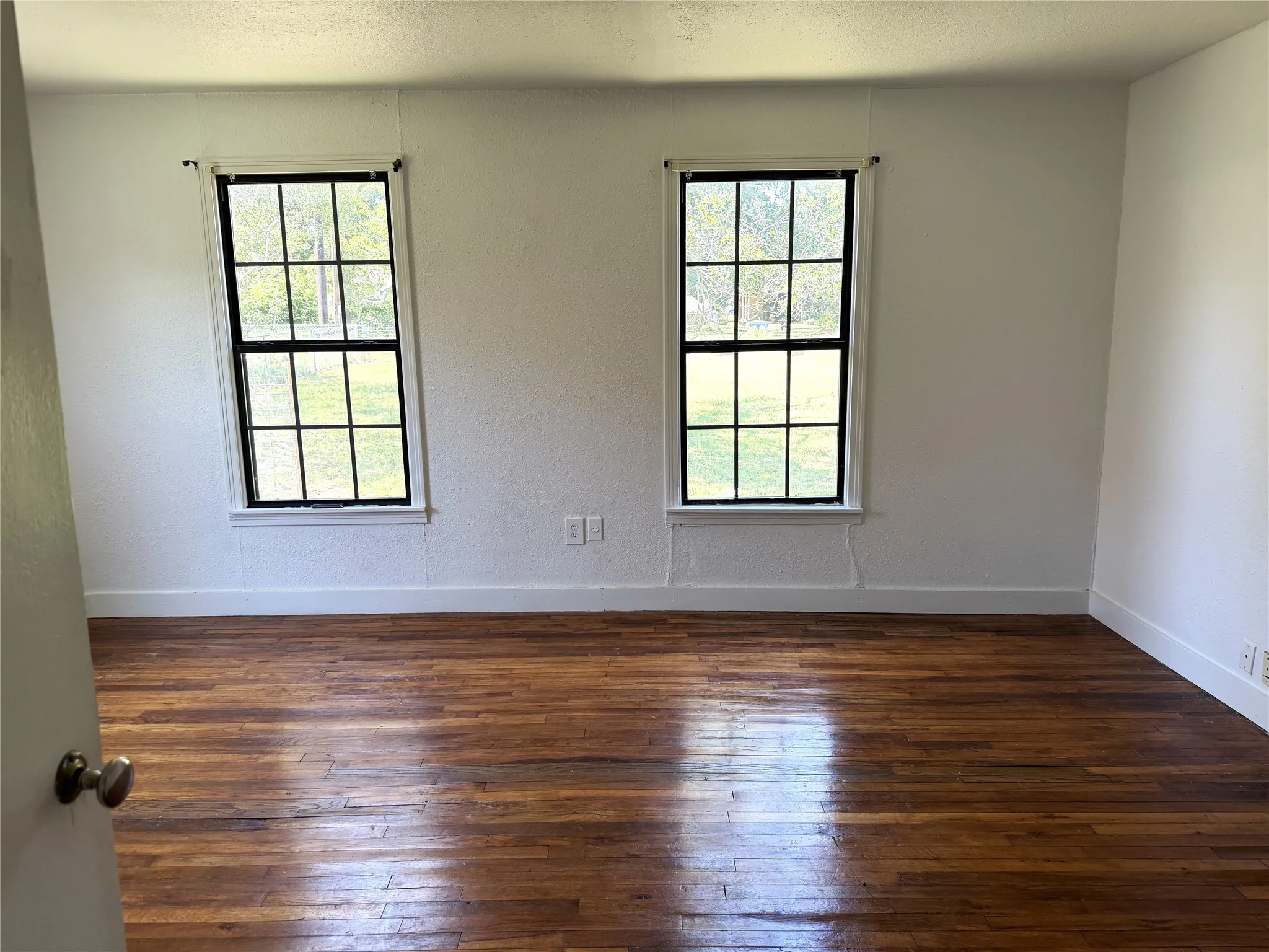 Single Family Residence For Sale in Eastland County , 707 E 23rd Street, Cisco, Texas 76437, 1 Bedroom, 1 Bathroom, Garage spaces, 780 Sqft, built in 1955, mls#21300378, Real Estate Agent in Cisco, Homes For Sale in Eastland county, Homes For Sale in Cisco, Realtor in Cisco Texas, Real Estate Brokerage Independent Realty Texas, Luminita Cordes Realtor