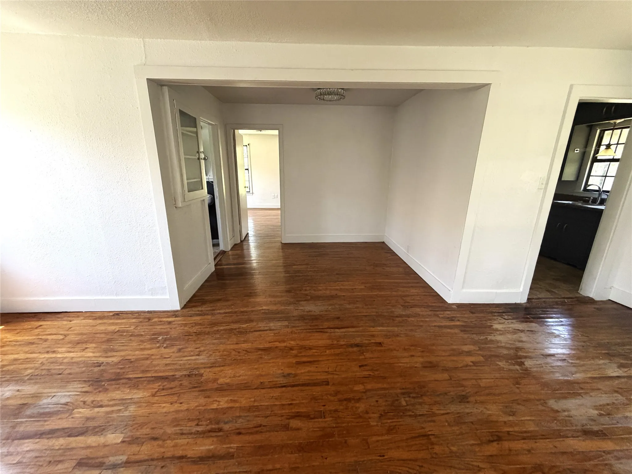 Single Family Residence For Sale in Eastland County , 707 E 23rd Street, Cisco, Texas 76437, 1 Bedroom, 1 Bathroom, Garage spaces, 780 Sqft, built in 1955, mls#21300378, Real Estate Agent in Cisco, Homes For Sale in Eastland county, Homes For Sale in Cisco, Realtor in Cisco Texas, Real Estate Brokerage Independent Realty Texas, Luminita Cordes Realtor